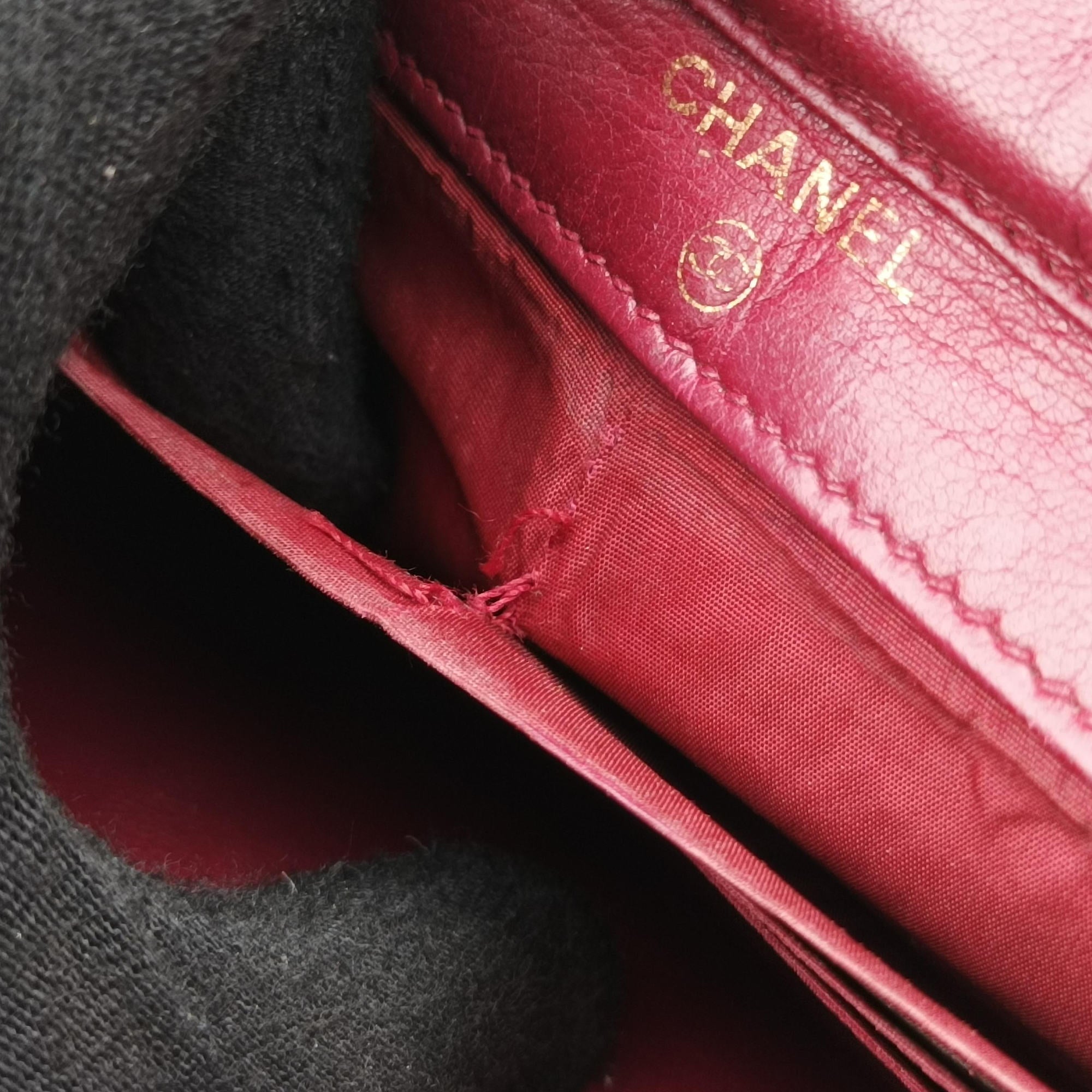 Vintage Chanel CocoMark Red Caviar Skin A05281 shoulderbag | stylenewstar