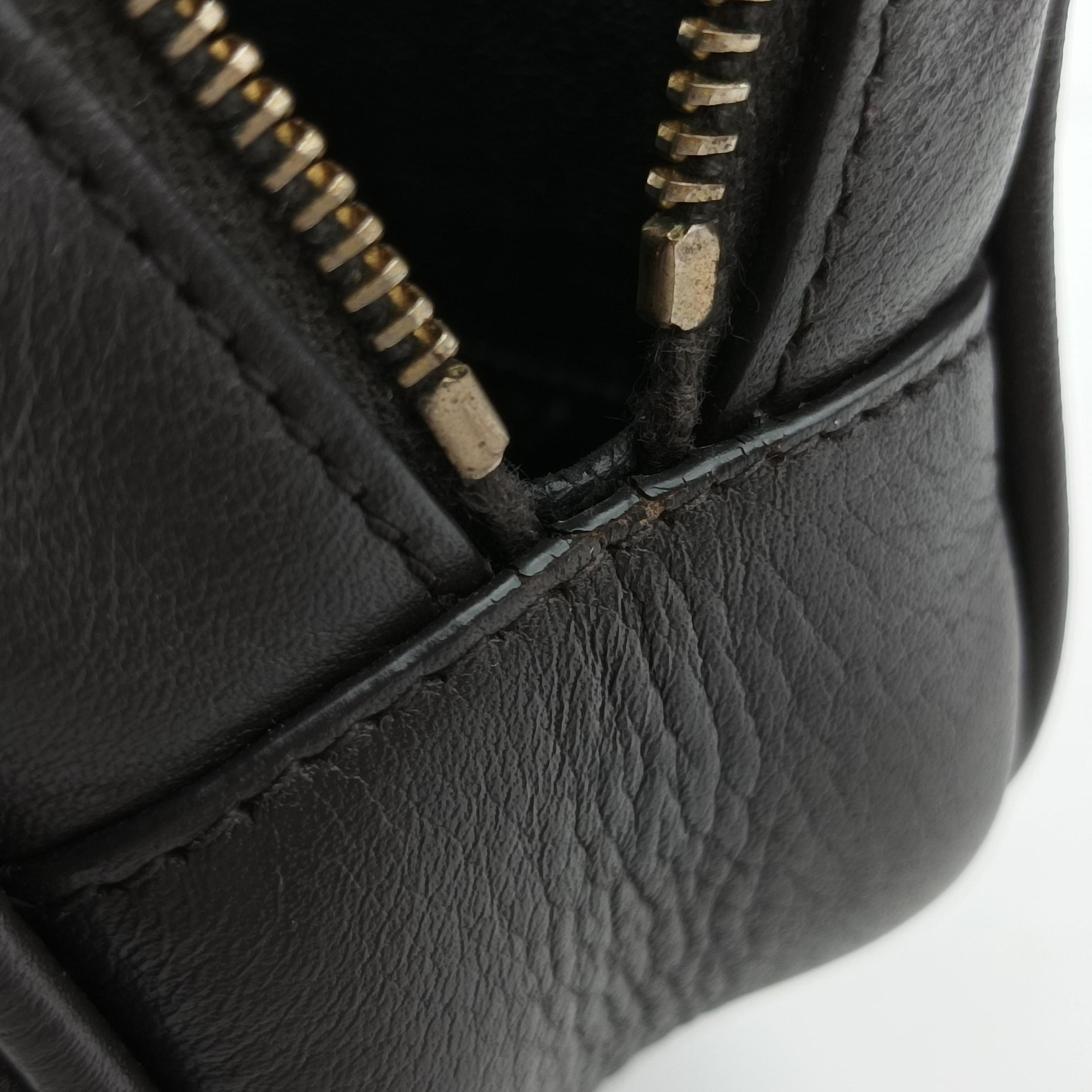 Pre-owned Yves Saint Laurent Monogram Blogger Gray Series Leather 425317 shoulderbag | stylenewstar