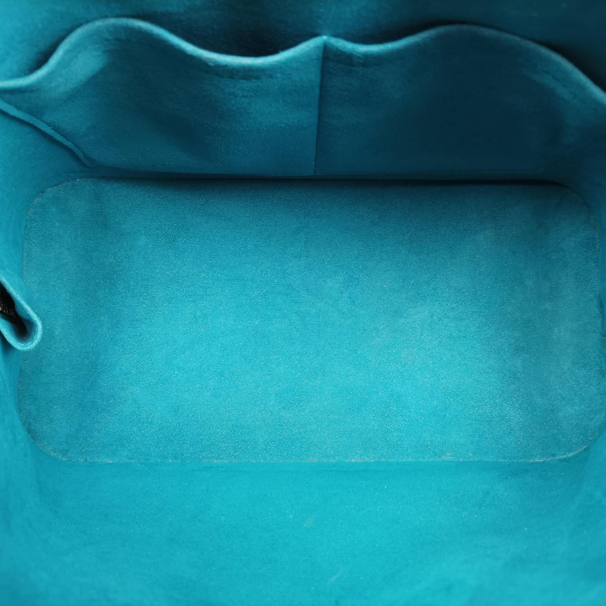 Pre-owned Louis Vuitton Alma PM CYAN Epi M40624 handbag | stylenewstar