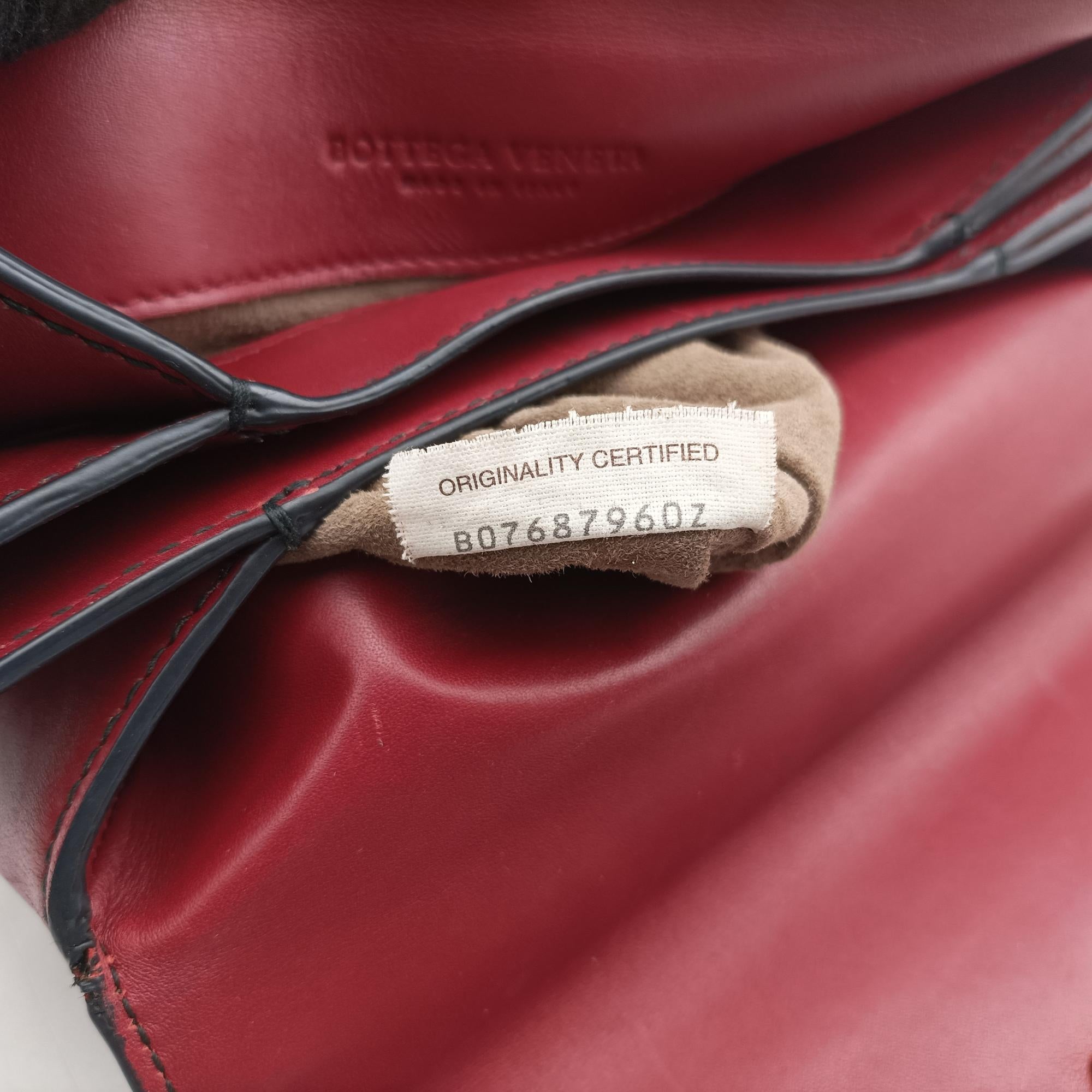 Pre-owned Bottega Veneta Piazza Red leather  shoulderbag | stylenewstar