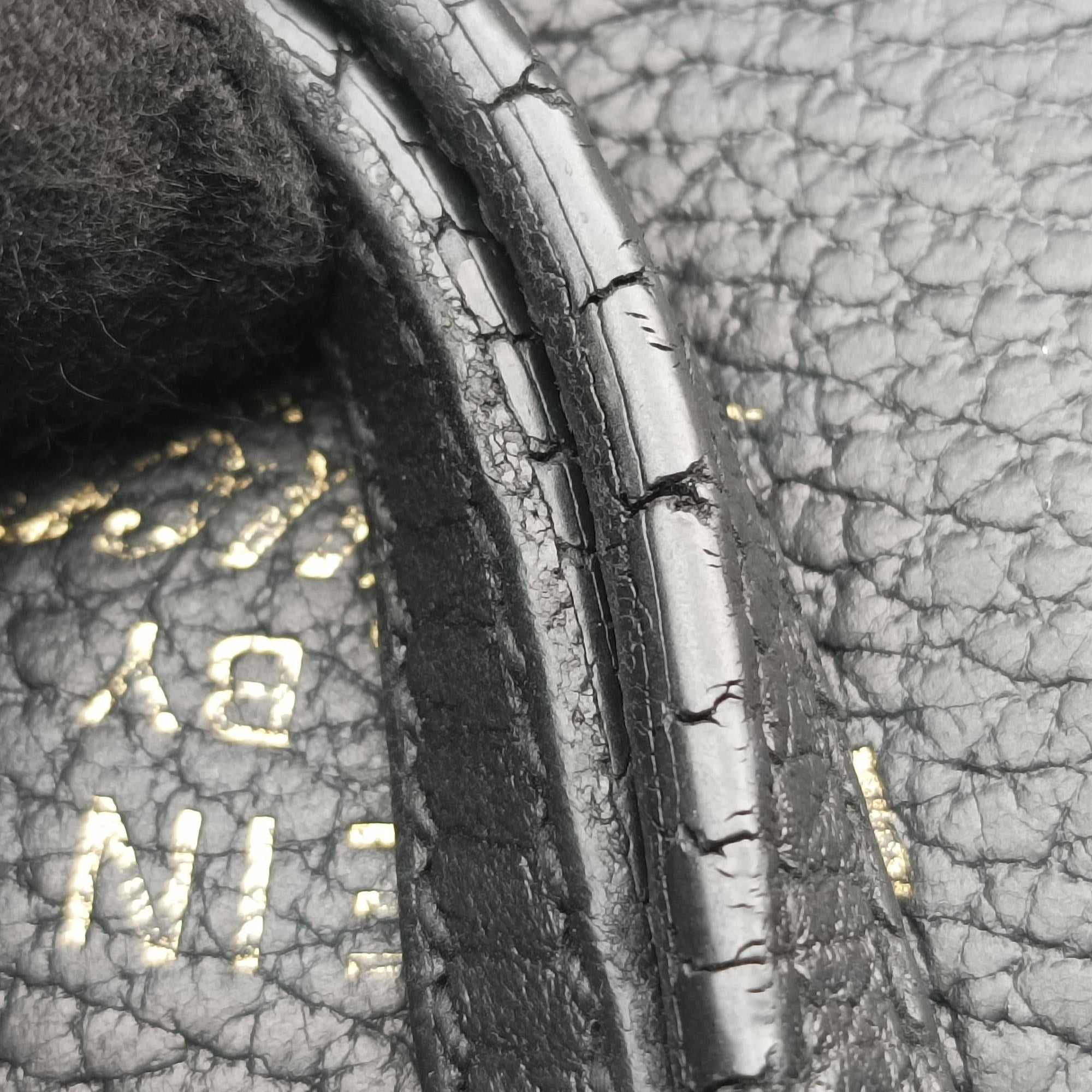 Pre-owned Gucci Swing Black Leather 368827 shoulderbag | stylenewstar
