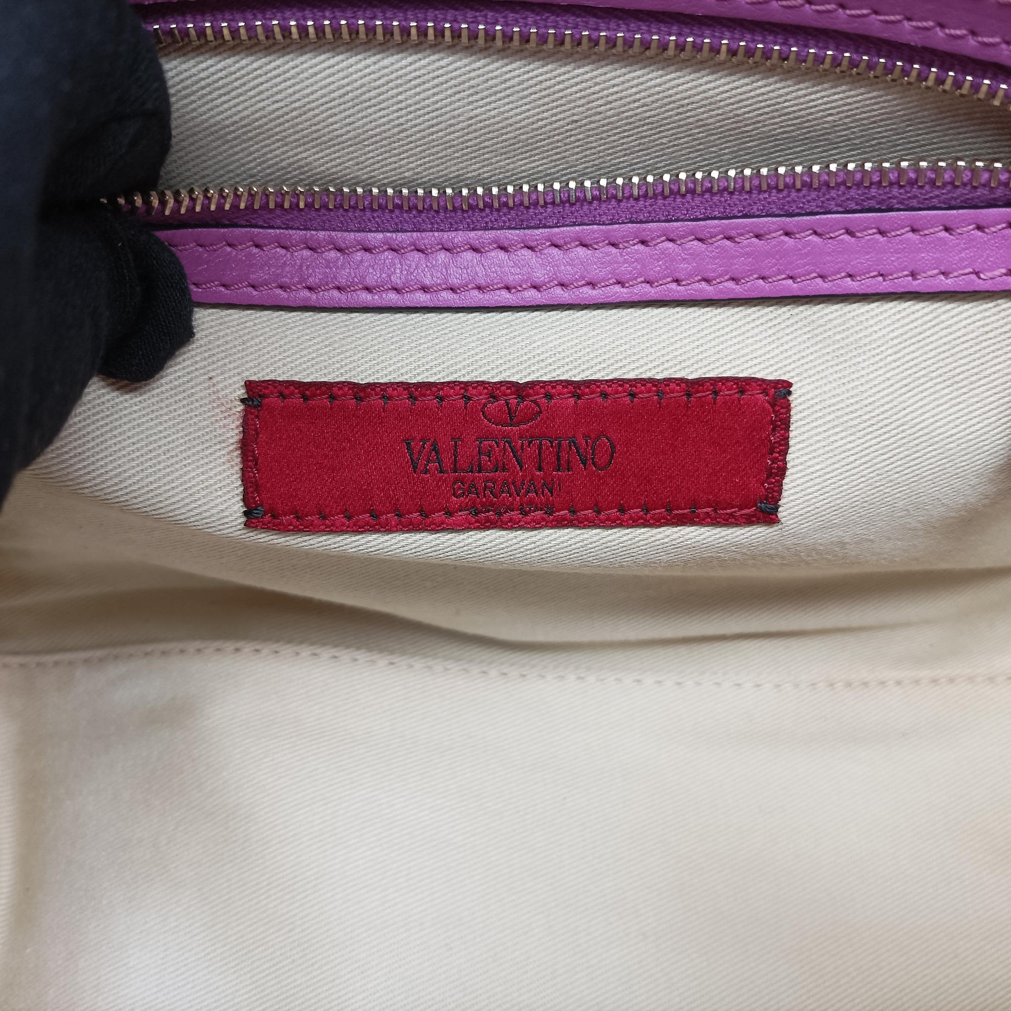 Pre-owned Valentino Rockstud purple Leather  shoulderbag | stylenewstar