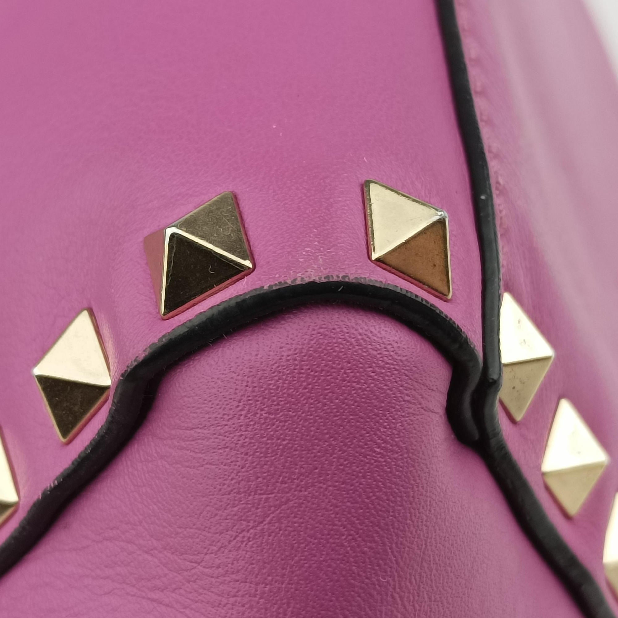 Pre-owned Valentino Rockstud purple Leather  shoulderbag | stylenewstar