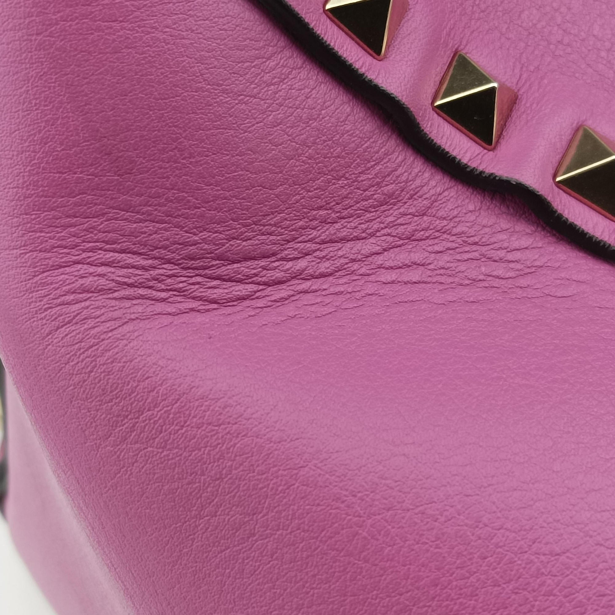 Pre-owned Valentino Rockstud purple Leather  shoulderbag | stylenewstar