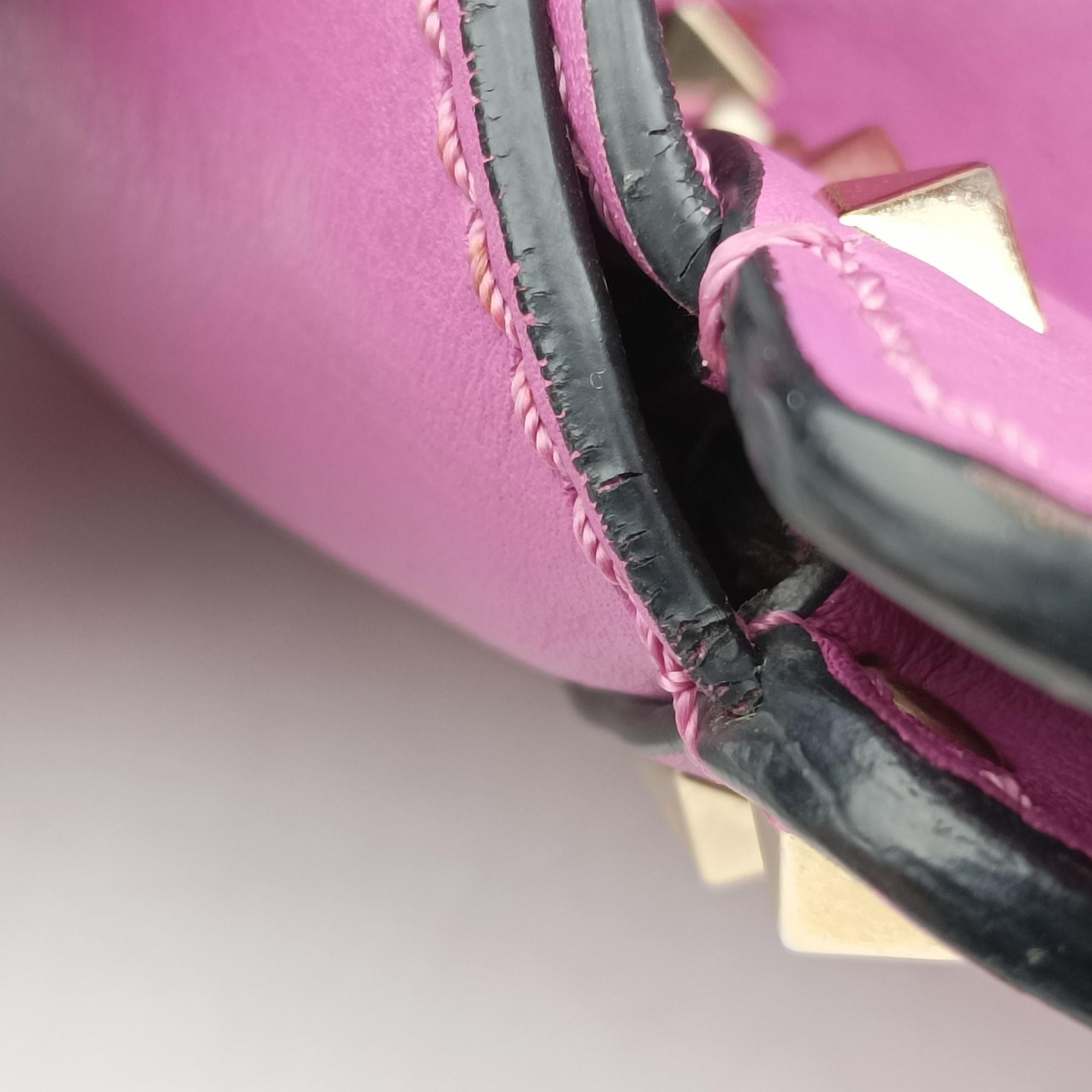 Pre-owned Valentino Rockstud purple Leather  shoulderbag | stylenewstar