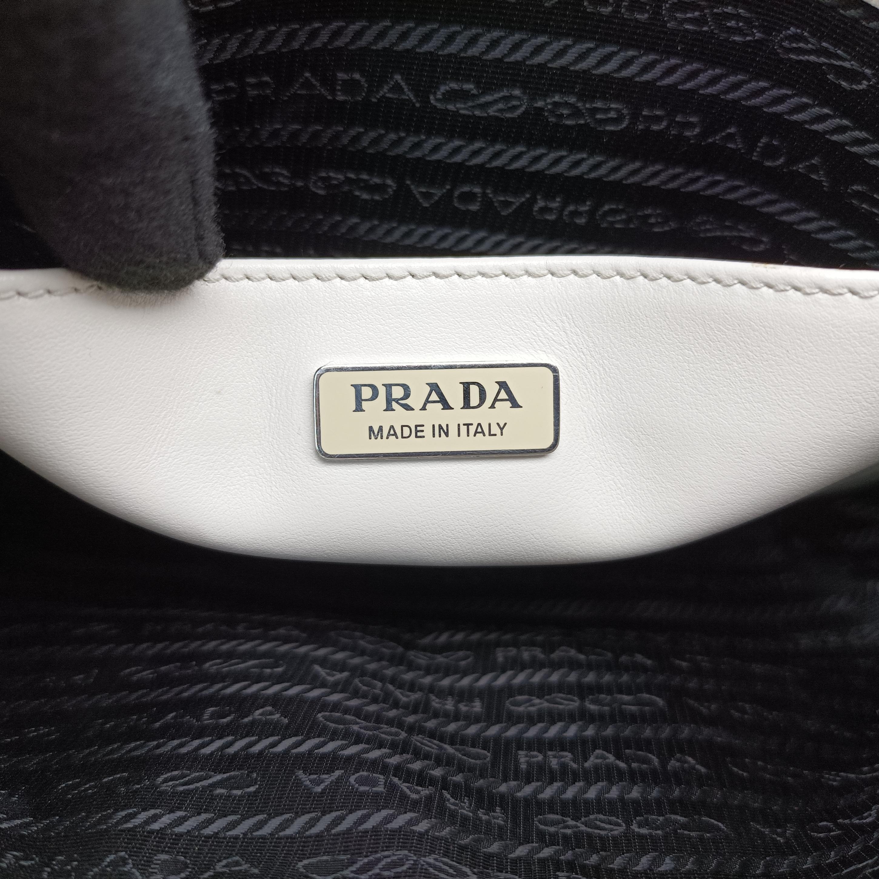 Vintage Prada Cleo White Brushed leather 1BC499 shoulderbag | stylenewstar