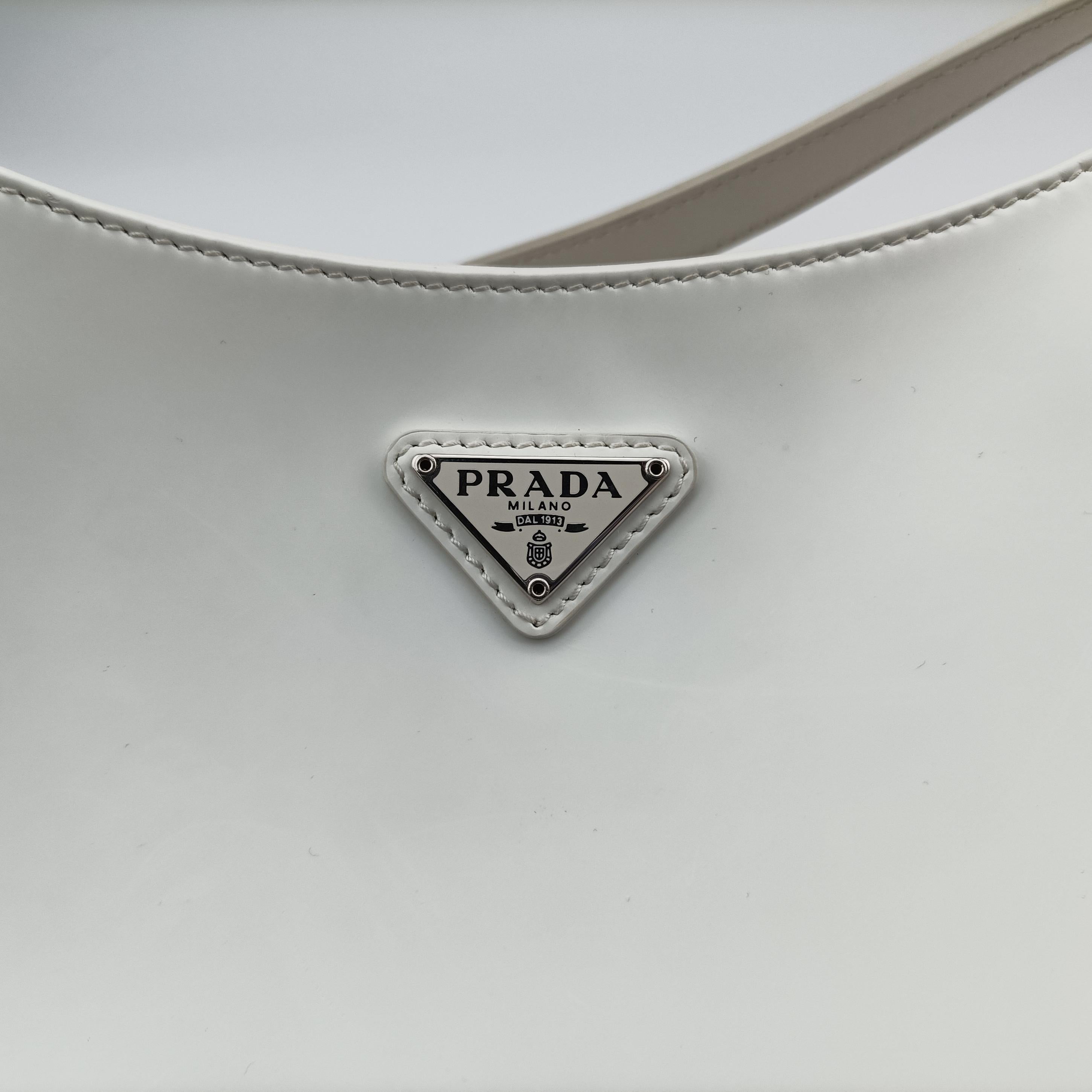 Vintage Prada Cleo White Brushed leather 1BC499 shoulderbag | stylenewstar