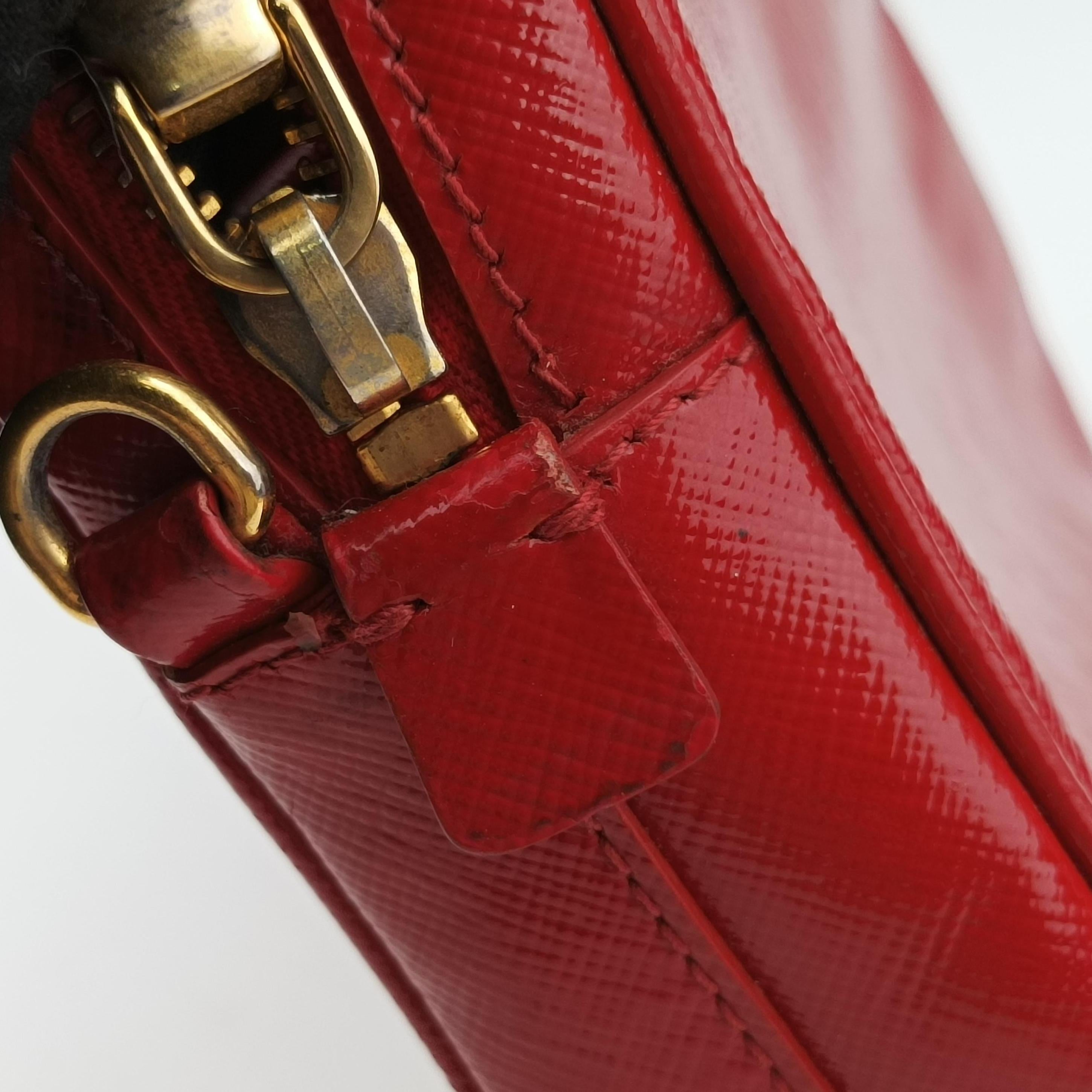 Secondhand Prada Flowers Vernice Red×White Patent BP610M shoulderbag | stylenewstar