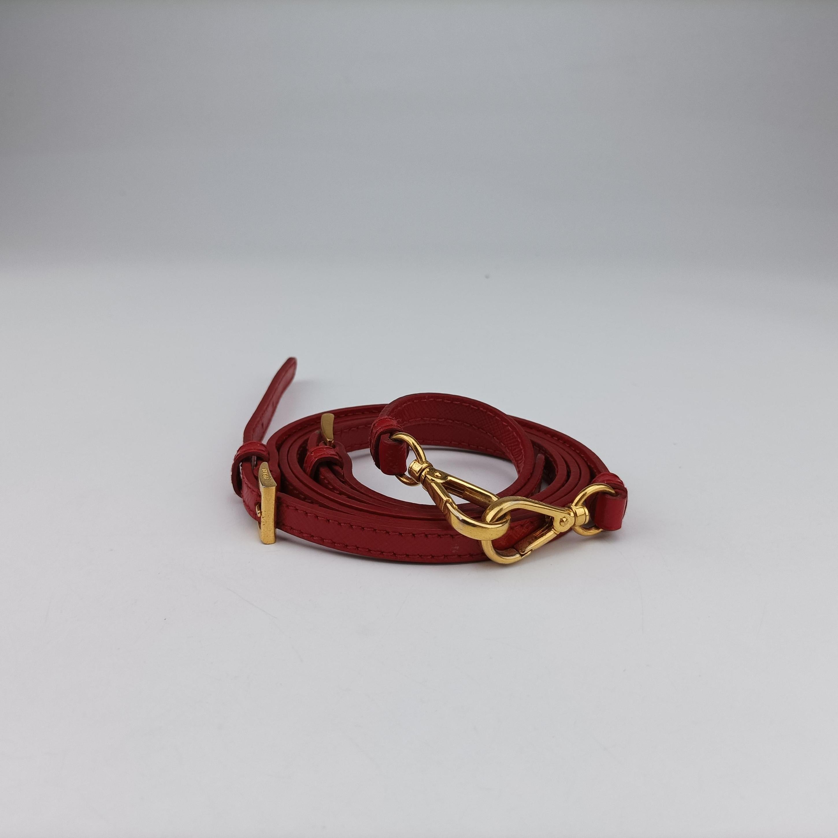 Secondhand Prada Flowers Vernice Red×White Patent BP610M shoulderbag | stylenewstar