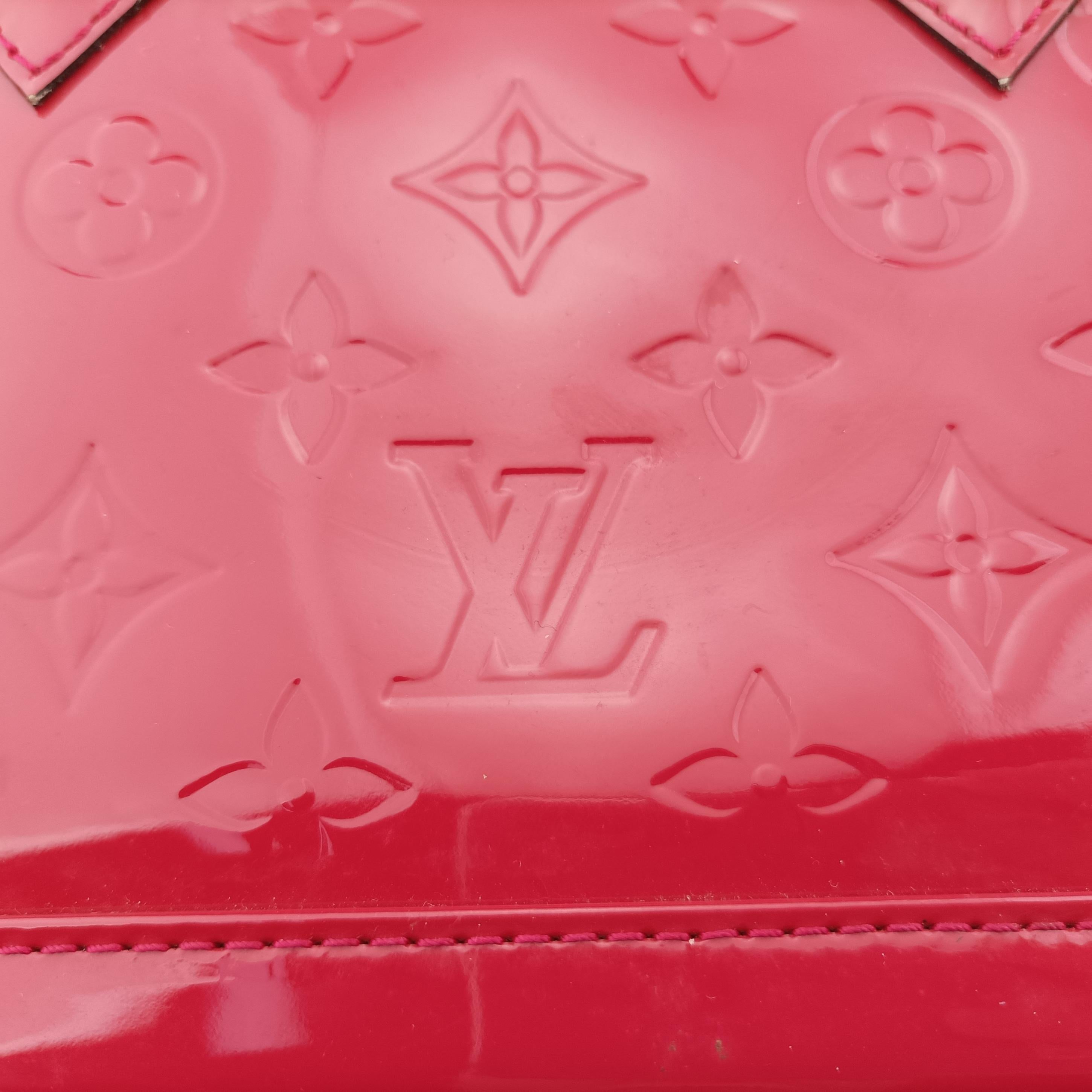 Secondhand Louis Vuitton Alma BB CERISE Vernis M90174 shoulderbag | stylenewstar