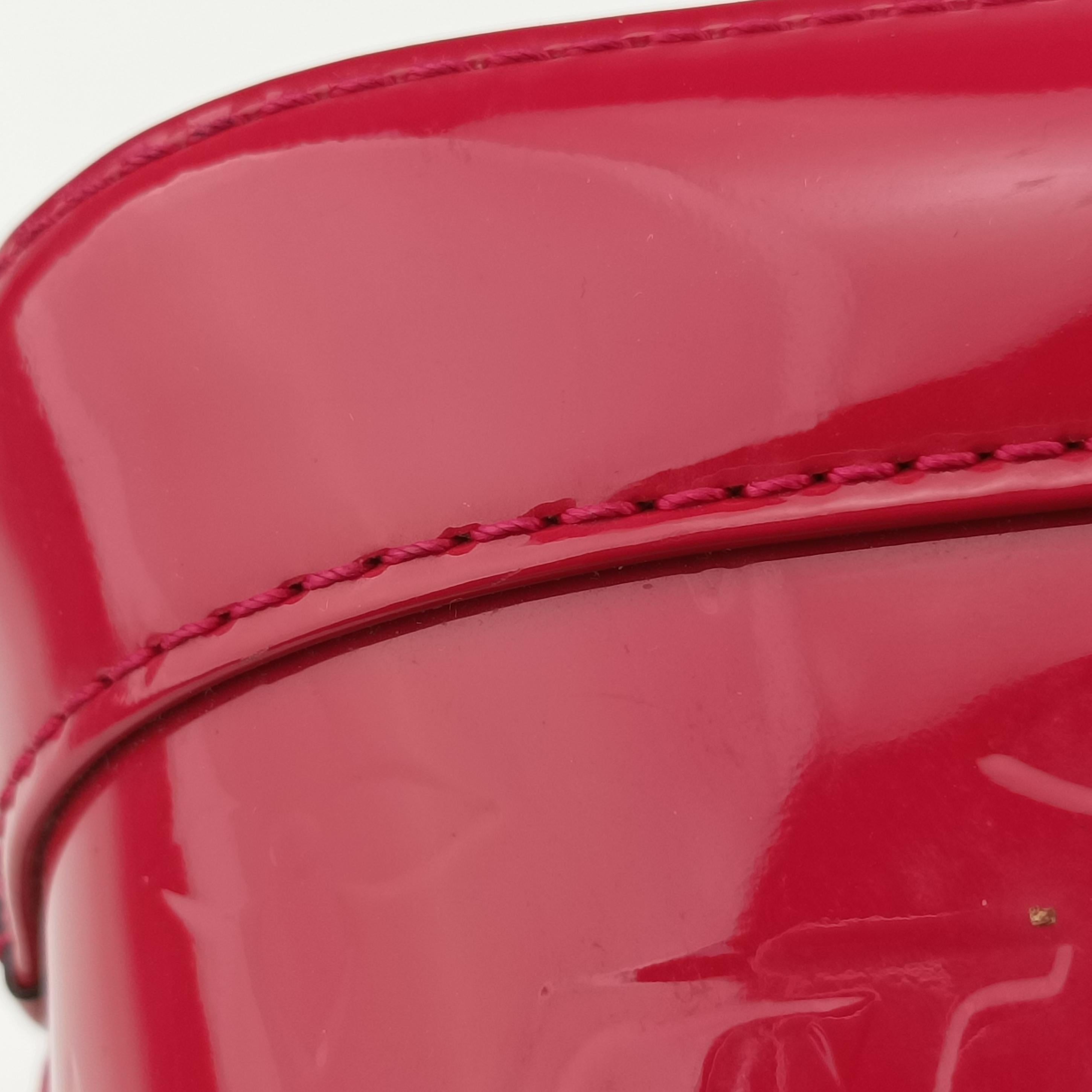 Secondhand Louis Vuitton Alma BB CERISE Vernis M90174 shoulderbag | stylenewstar