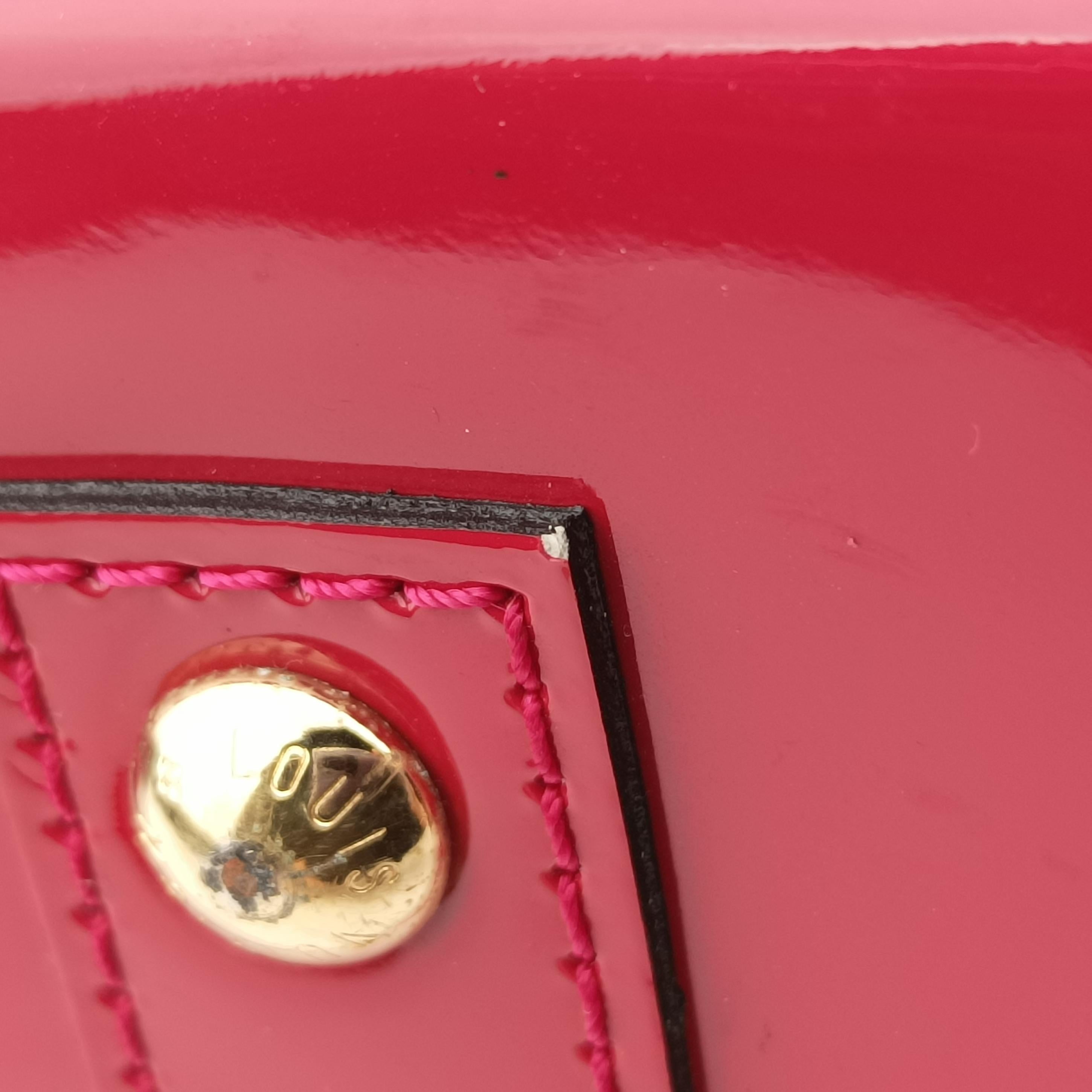 Secondhand Louis Vuitton Alma BB CERISE Vernis M90174 shoulderbag | stylenewstar