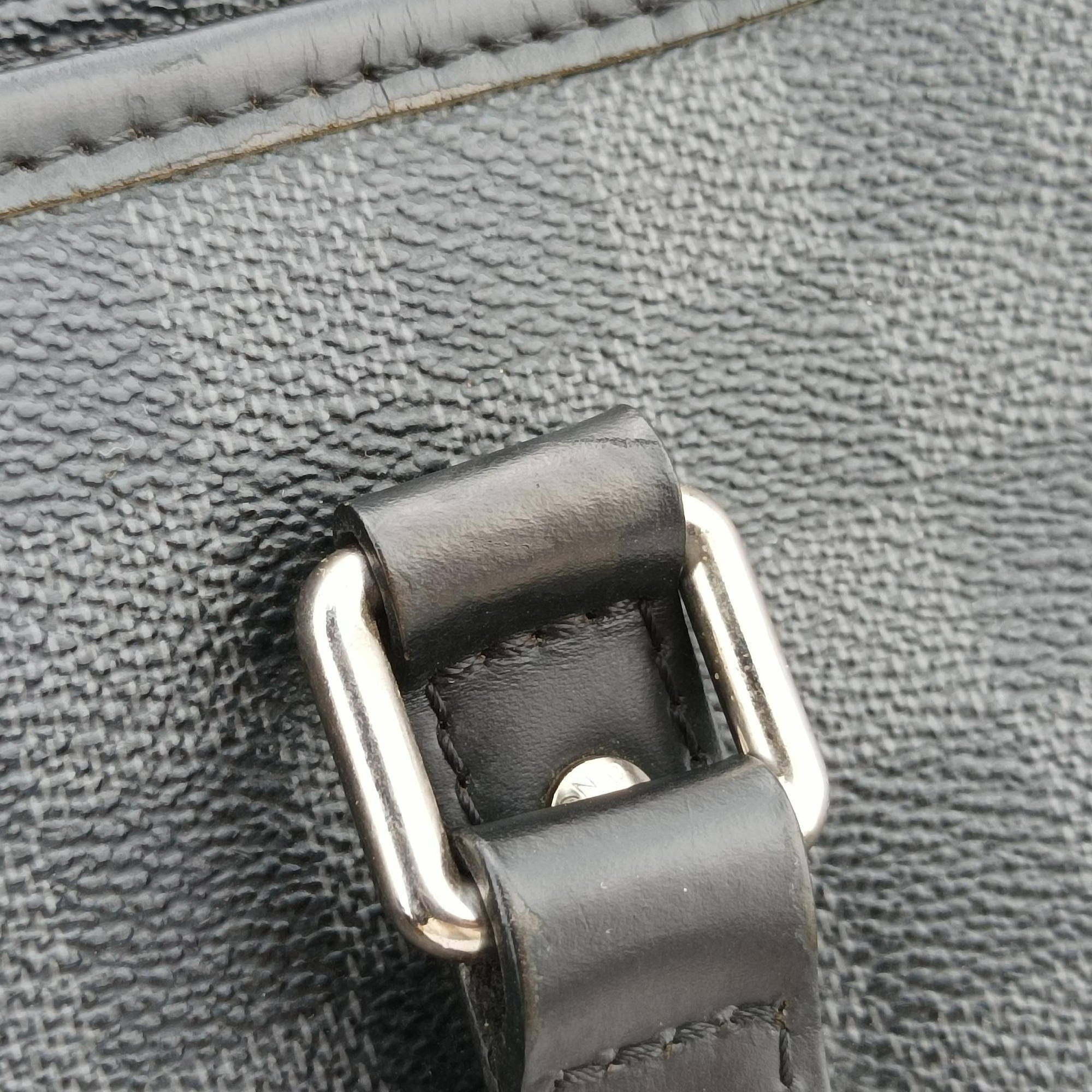 Secondhand Louis Vuitton Tadao Graphite Damier Graphite N41259 handbag | stylenewstar