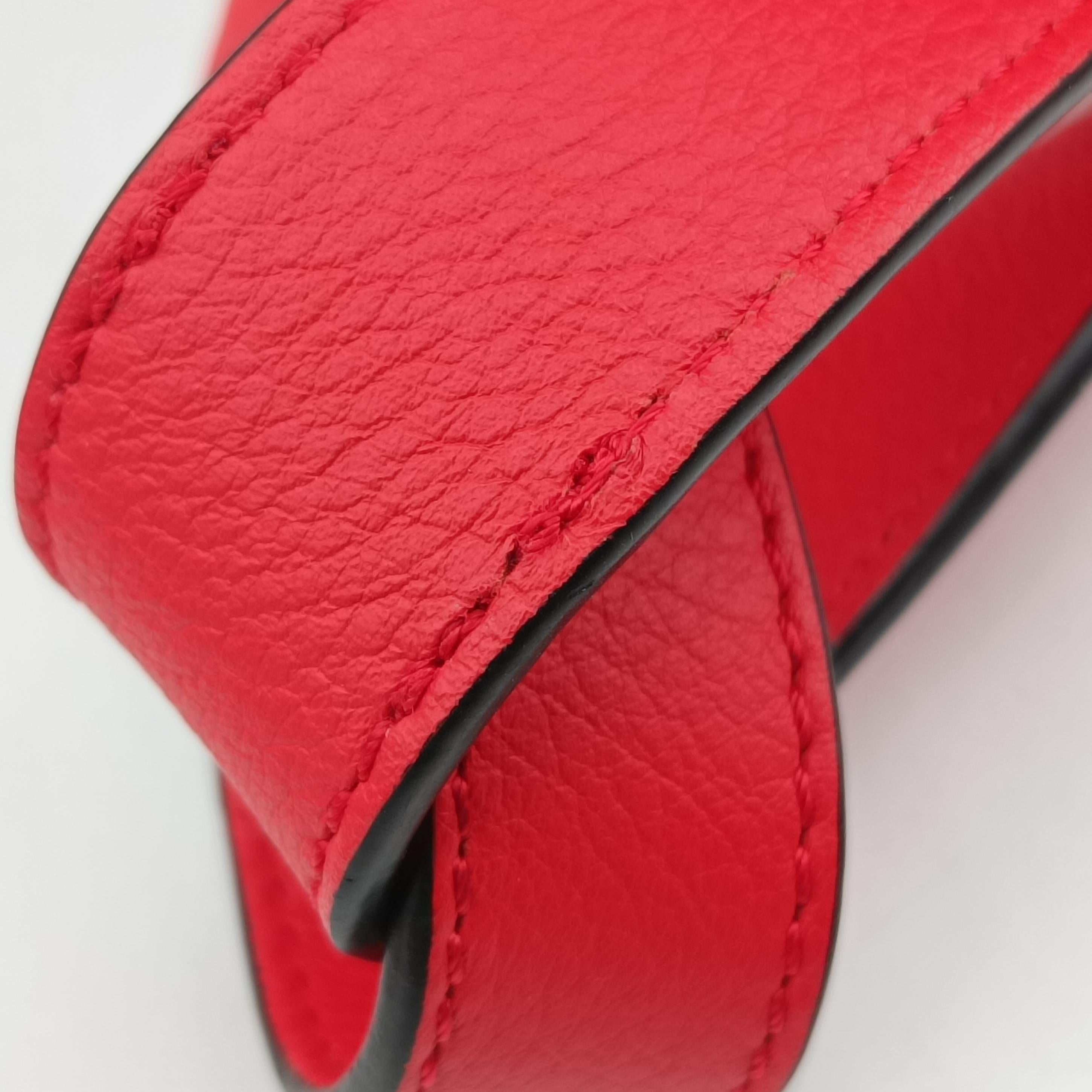 Pre-owned Loewe Hammock Red Leather  shoulderbag | stylenewstar