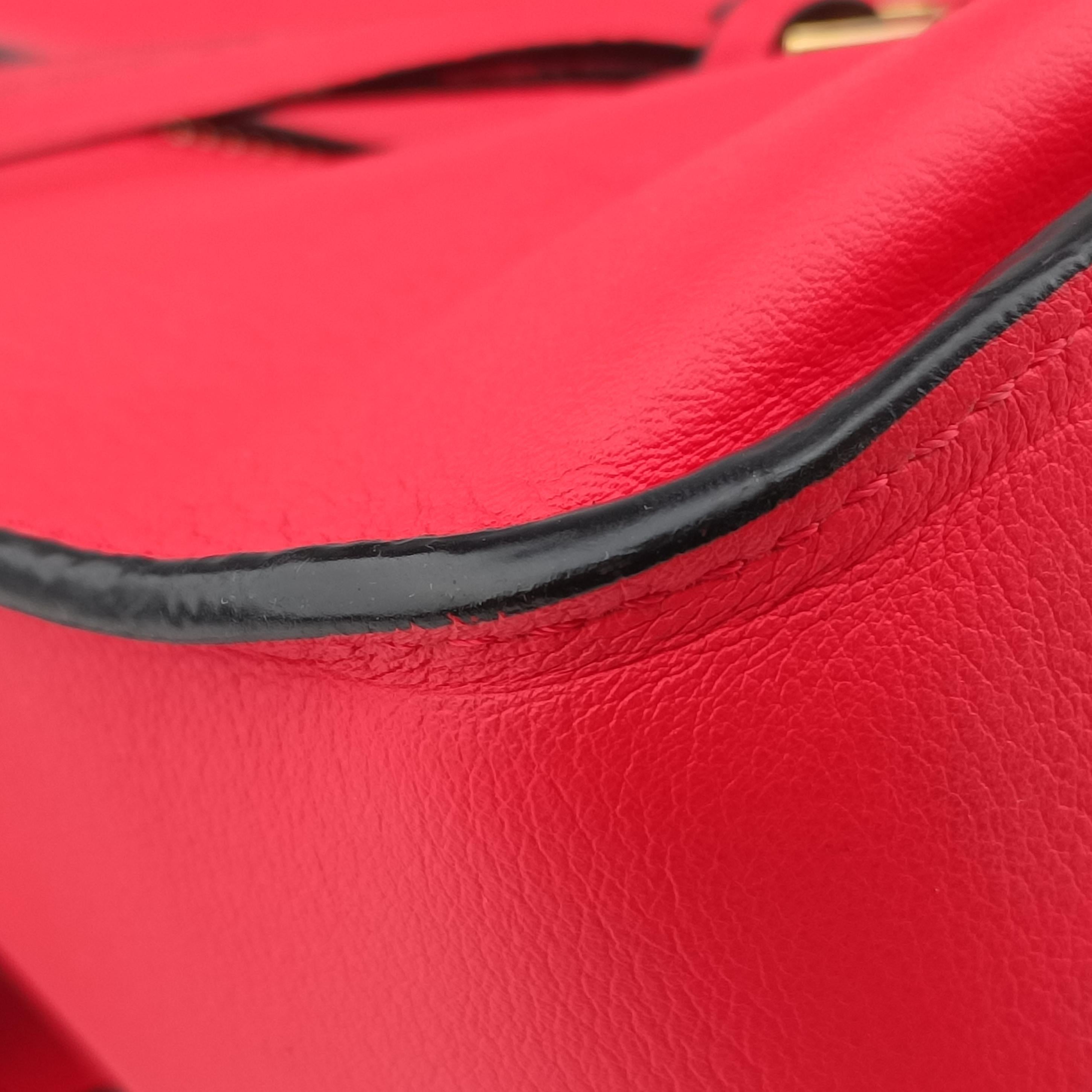 Pre-owned Loewe Hammock Red Leather  shoulderbag | stylenewstar