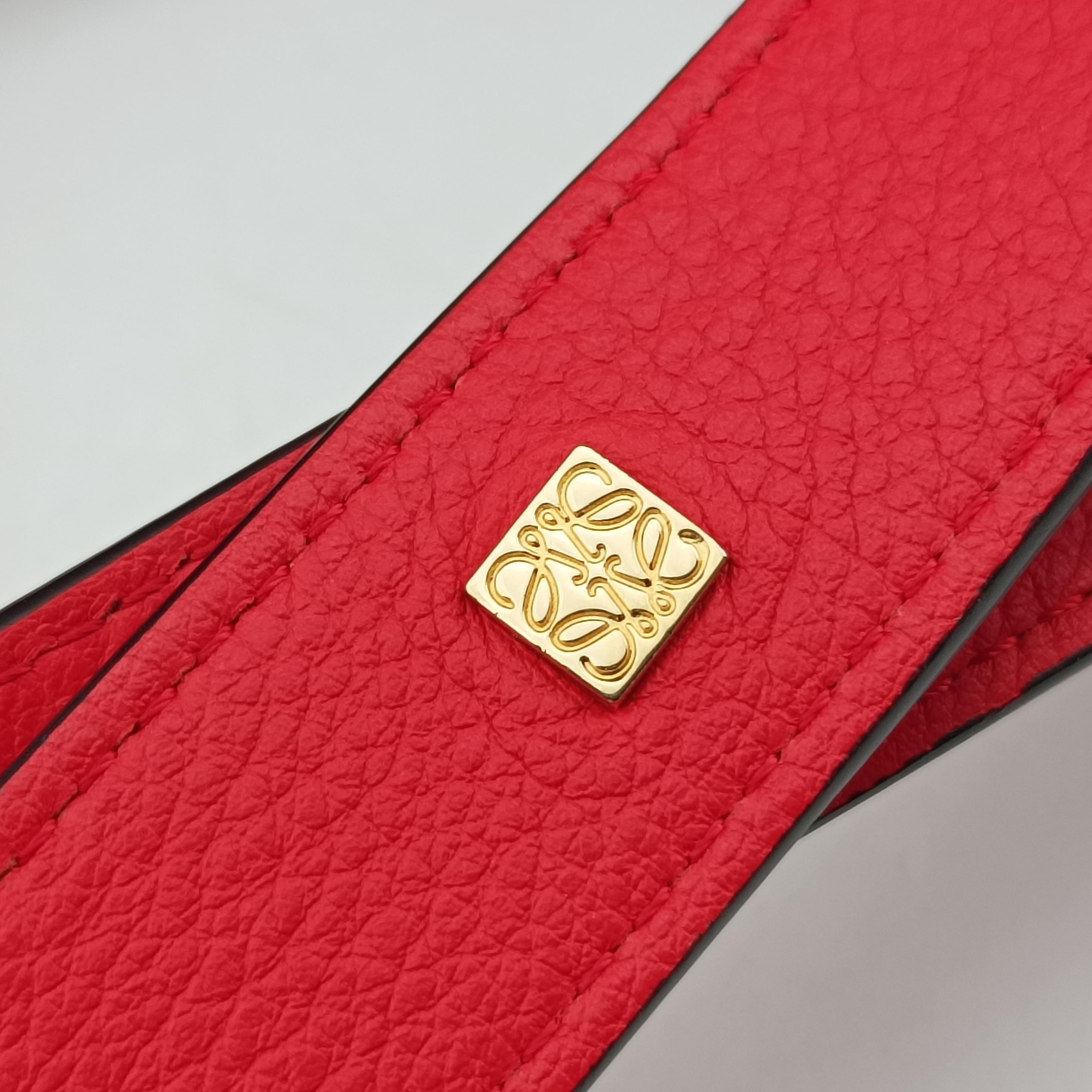 Pre-owned Loewe Hammock Red Leather  shoulderbag | stylenewstar