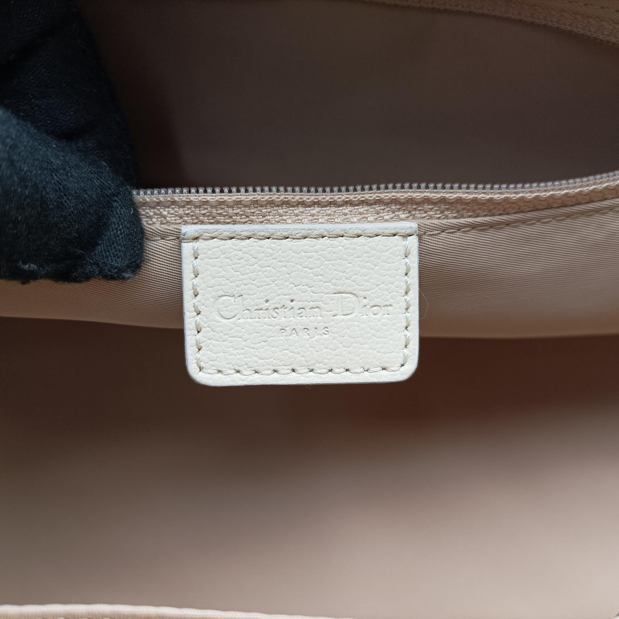 Pre-owned Christian Dior Oblique Floral Trotter White x Beige x Multicolor Canvas × Leather  handbag | stylenewstar