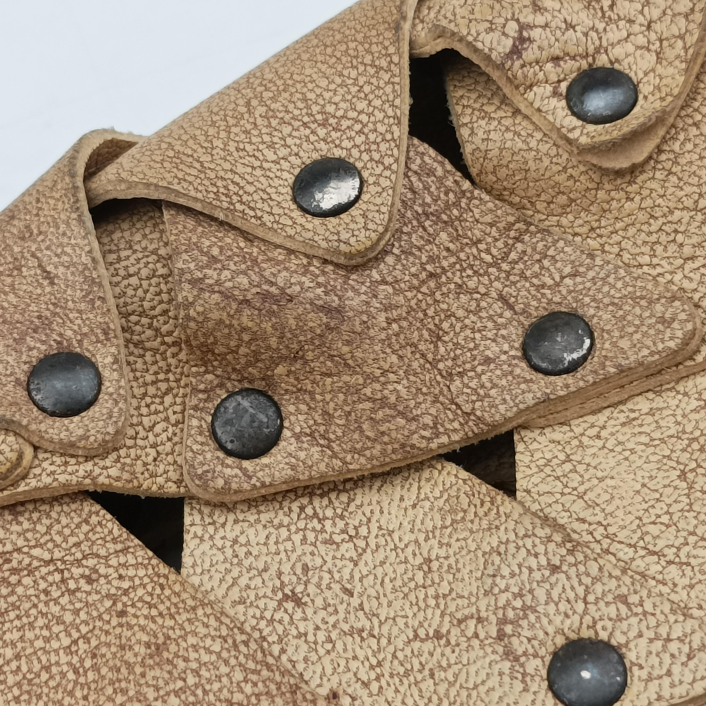 Pre-owned Yves Saint Laurent Mombasa beige Leather  handbag | stylenewstar