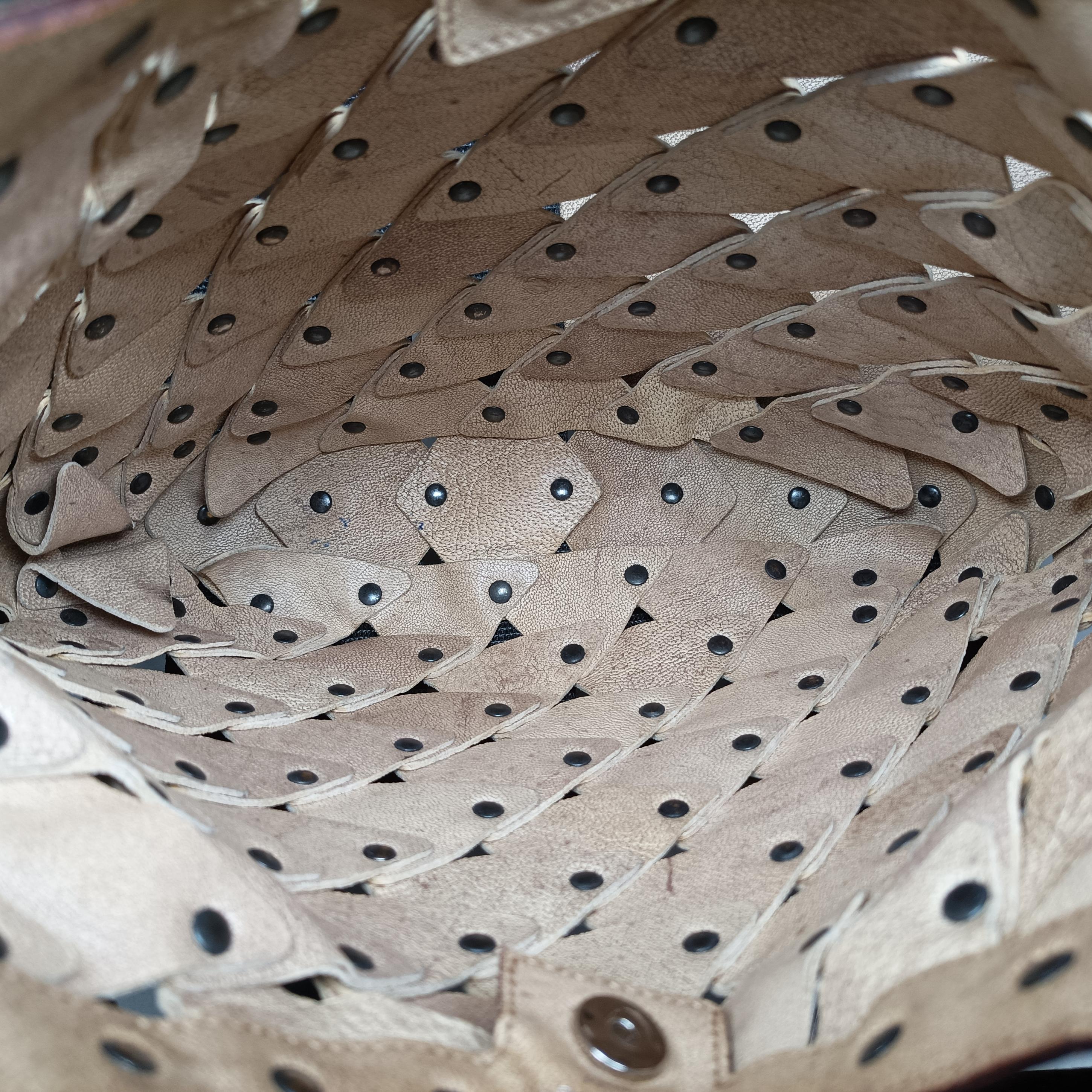 Pre-owned Yves Saint Laurent Mombasa beige Leather  handbag | stylenewstar