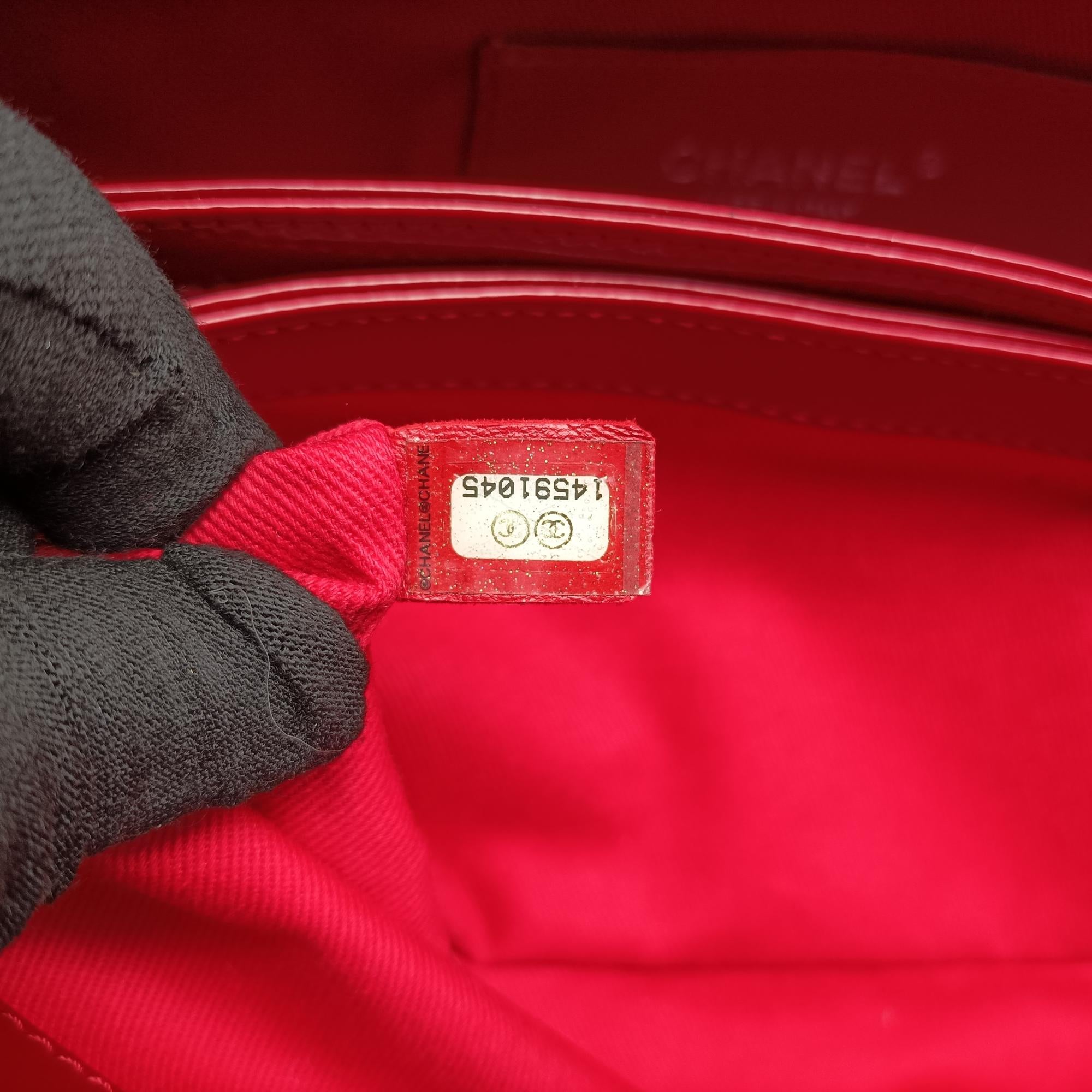 Pre-owned Chanel Mademoiselle Bowling Red Patent A50557 shoulderbag | stylenewstar