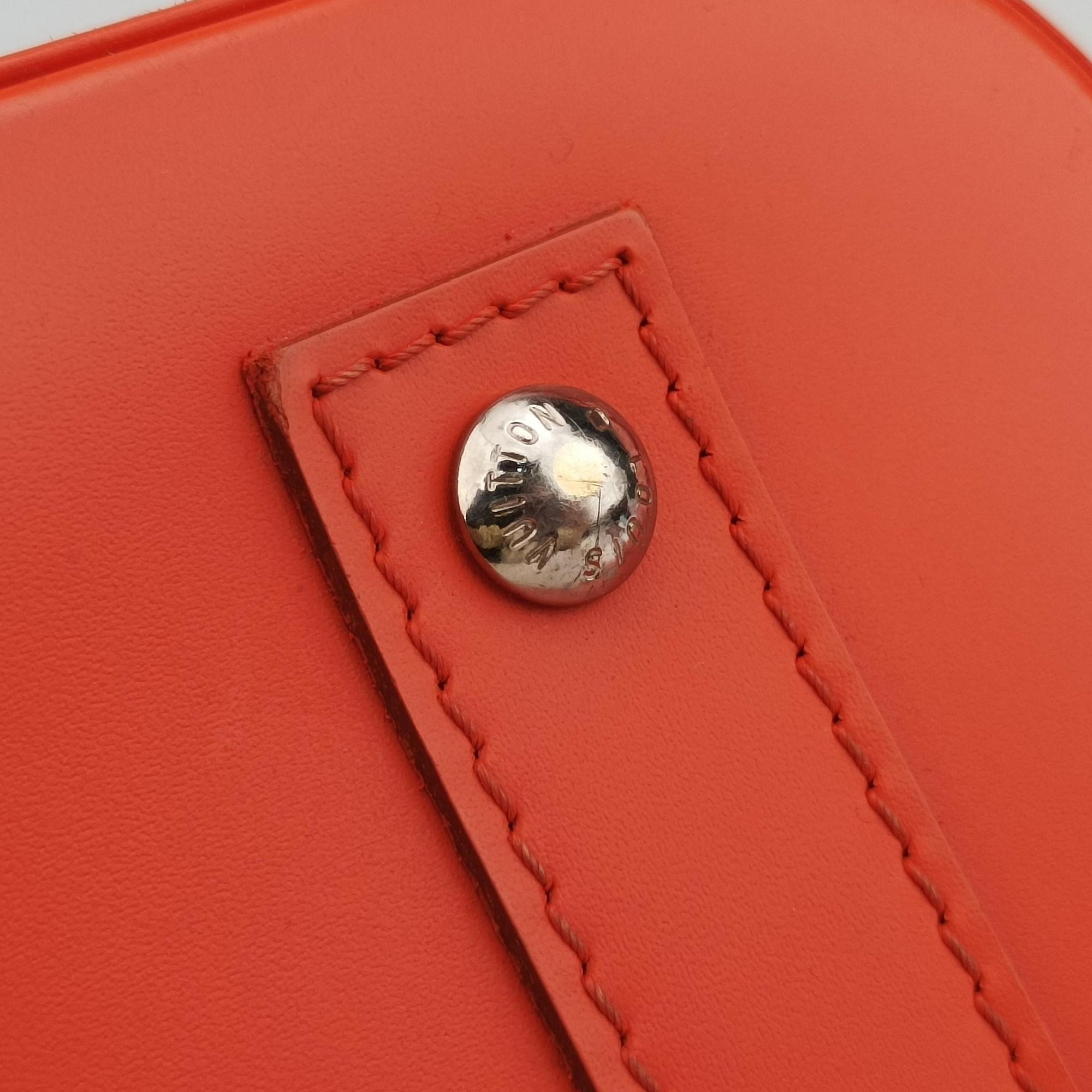 Pre-owned Louis Vuitton Alma BB PIMENT Epi M40854 shoulderbag | stylenewstar
