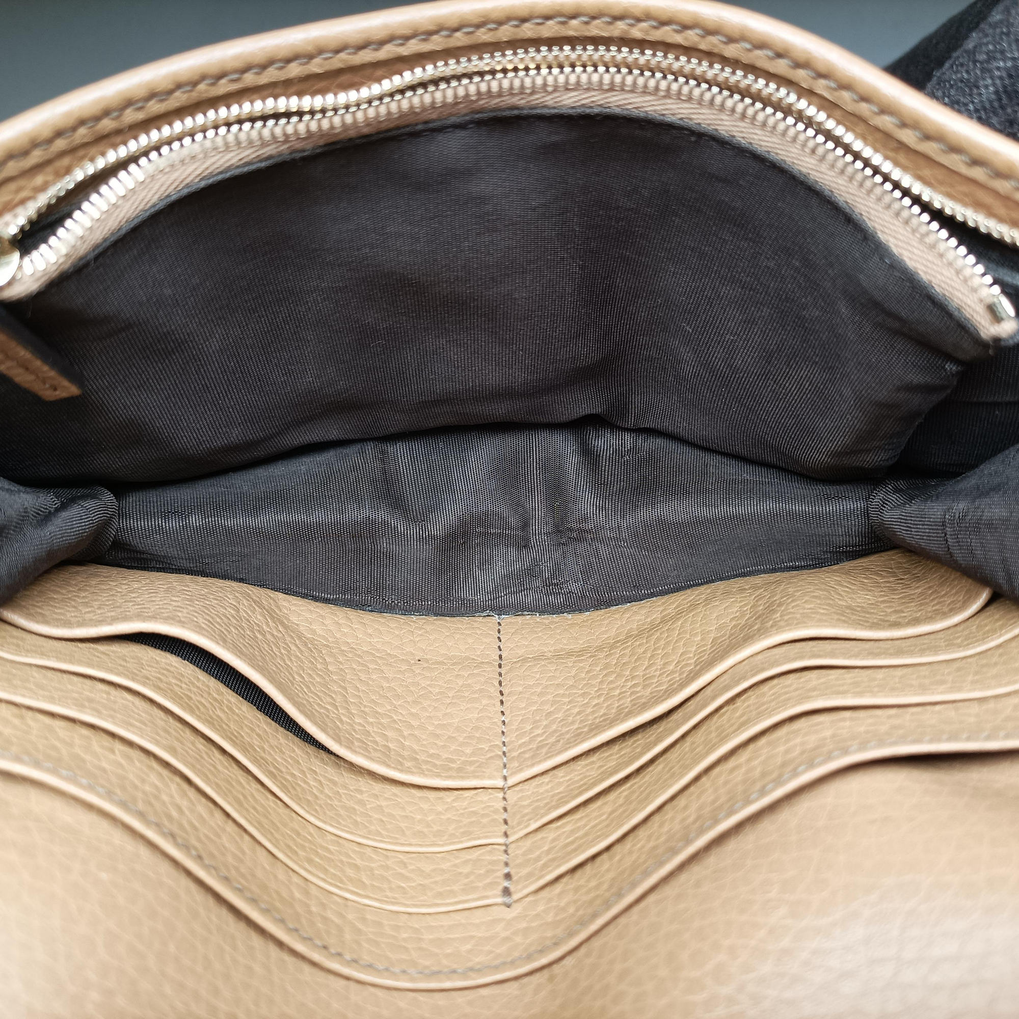 Secondhand Gucci Soho beige Leather 598211 shoulderbag | stylenewstar