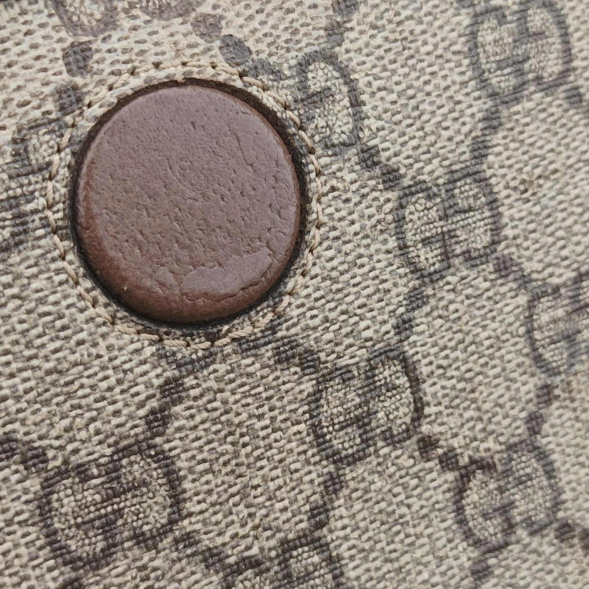 Pre-owned Gucci NEO VINTAGE GG Supreme Brown PVC coated canvas×Leather 493930 shoulderbag | stylenewstar