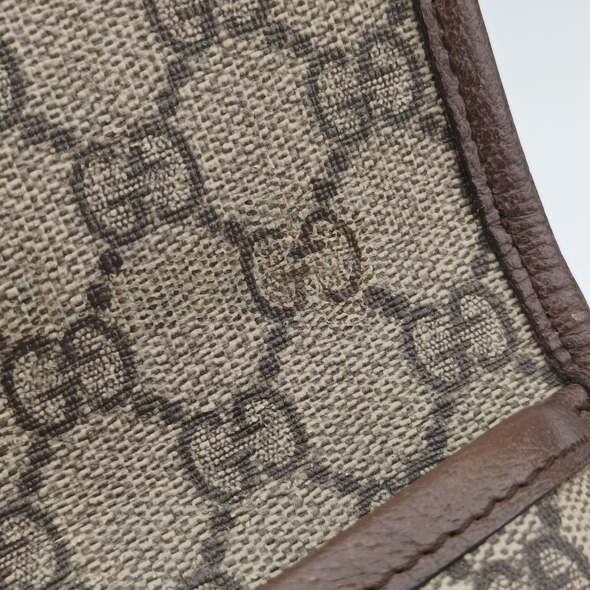 Pre-owned Gucci NEO VINTAGE GG Supreme Brown PVC coated canvas×Leather 493930 shoulderbag | stylenewstar