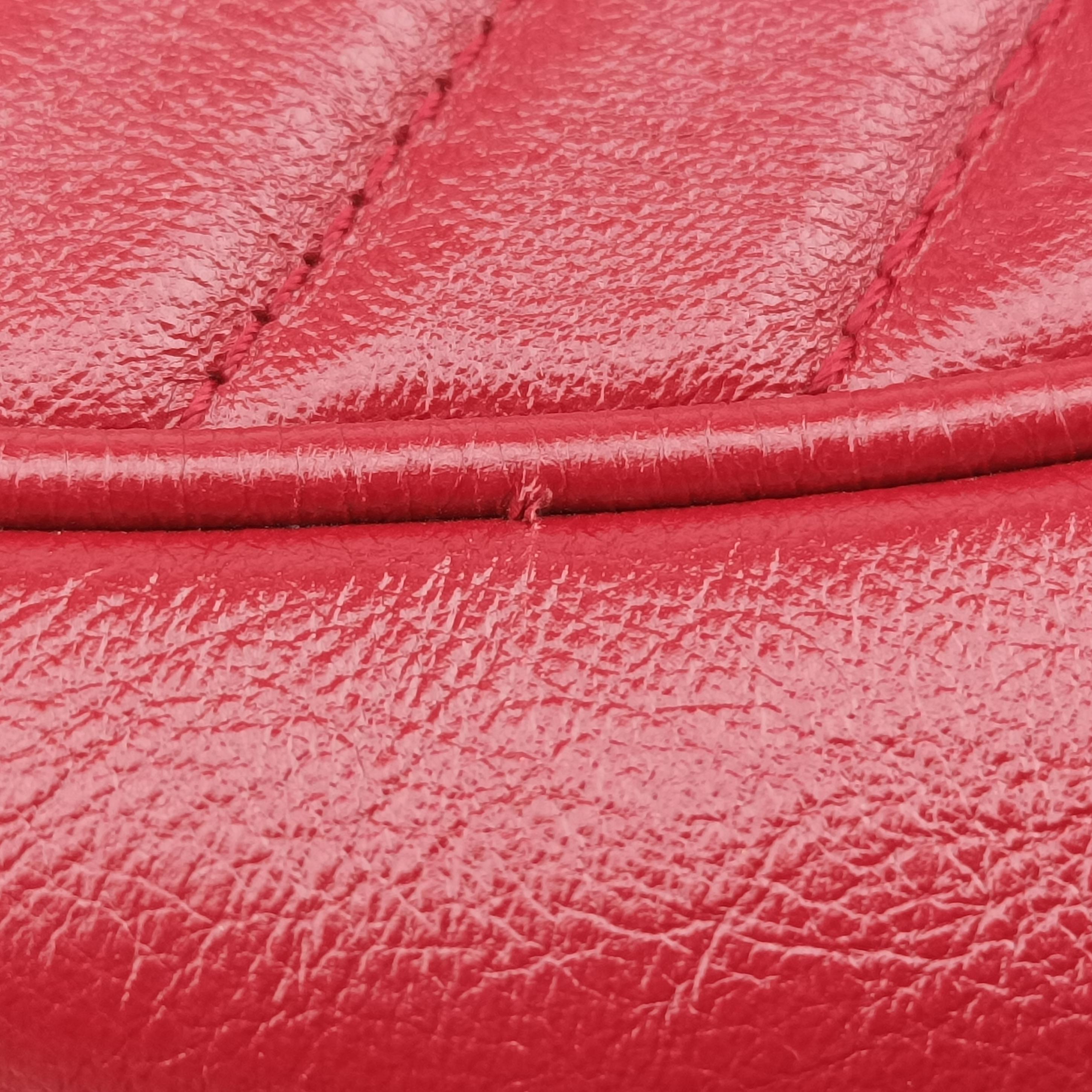 Secondhand Gucci GG Marmont Red Leather 550155 shoulderbag | stylenewstar