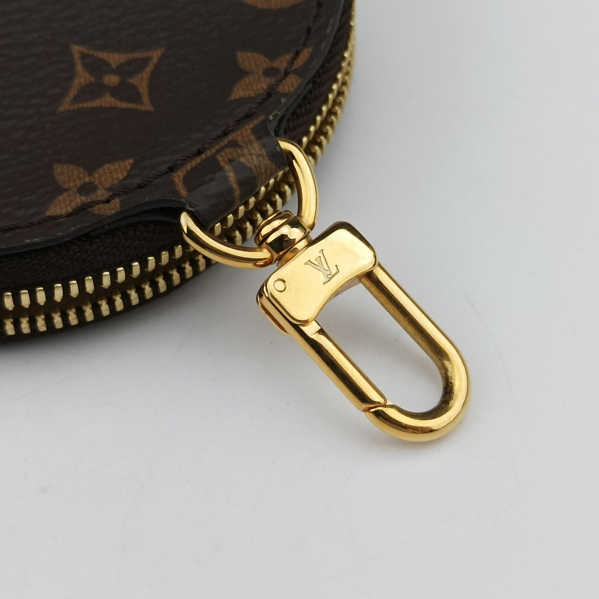 Vintage Louis Vuitton MULTI POCHETTE ACCESSOIRES MARRON×KHAKI Monogram Canvas M44840 shoulderbag | stylenewstar