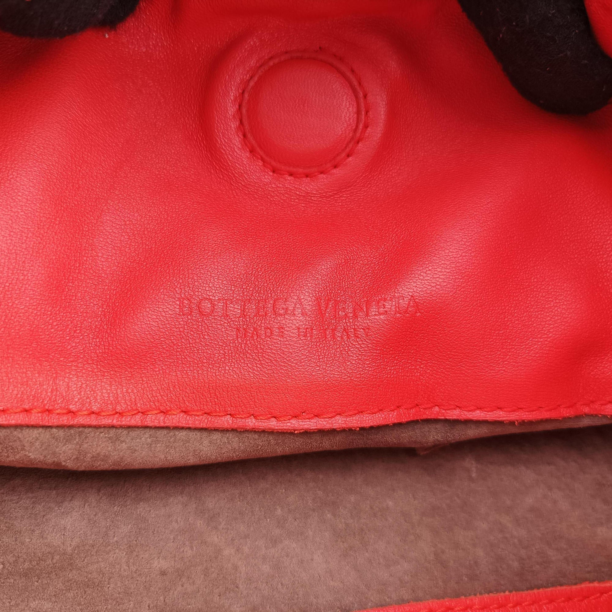Pre-owned Bottega Veneta CAMPANA Intrecciato Red lambskin  handbag | stylenewstar
