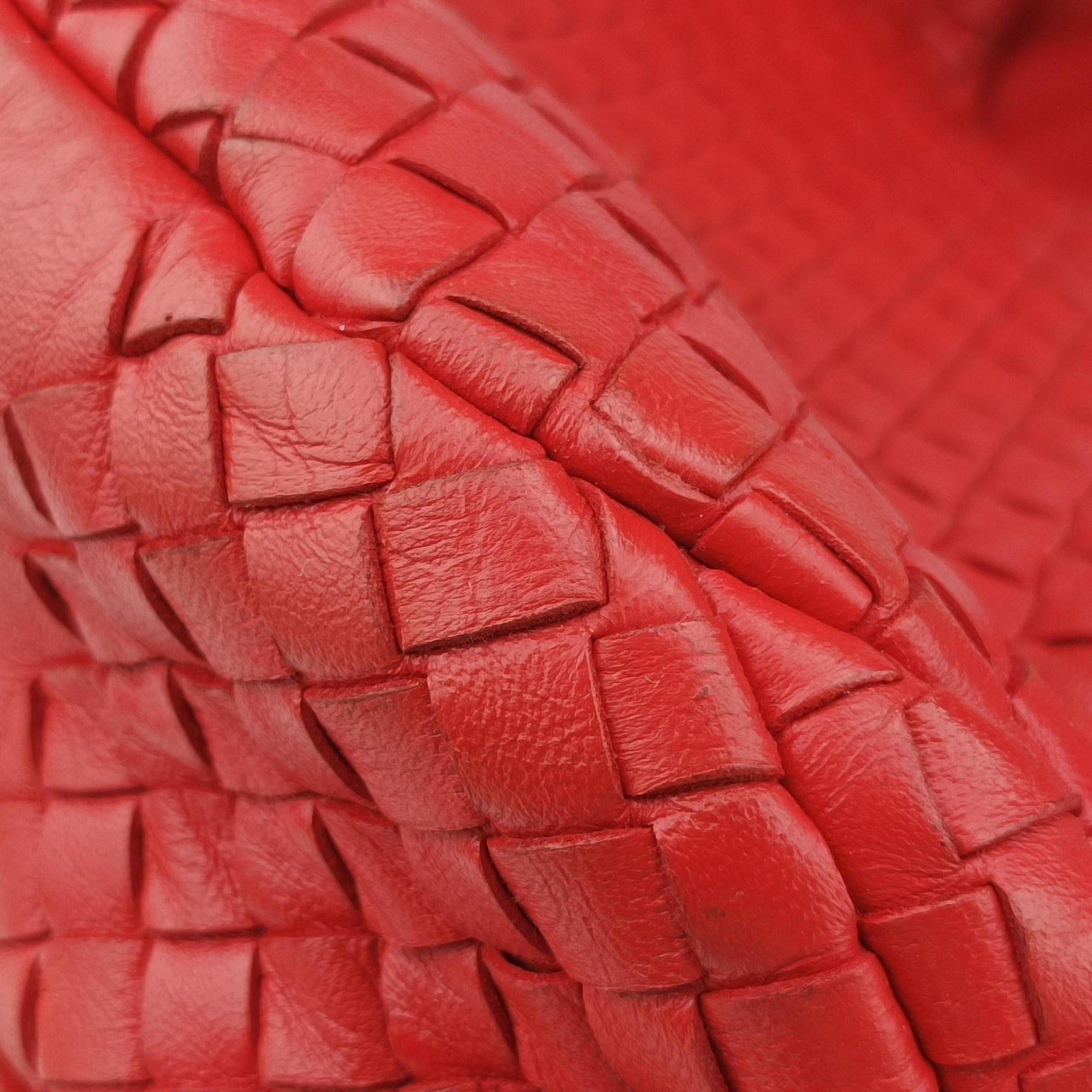 Pre-owned Bottega Veneta CAMPANA Intrecciato Red lambskin  handbag | stylenewstar