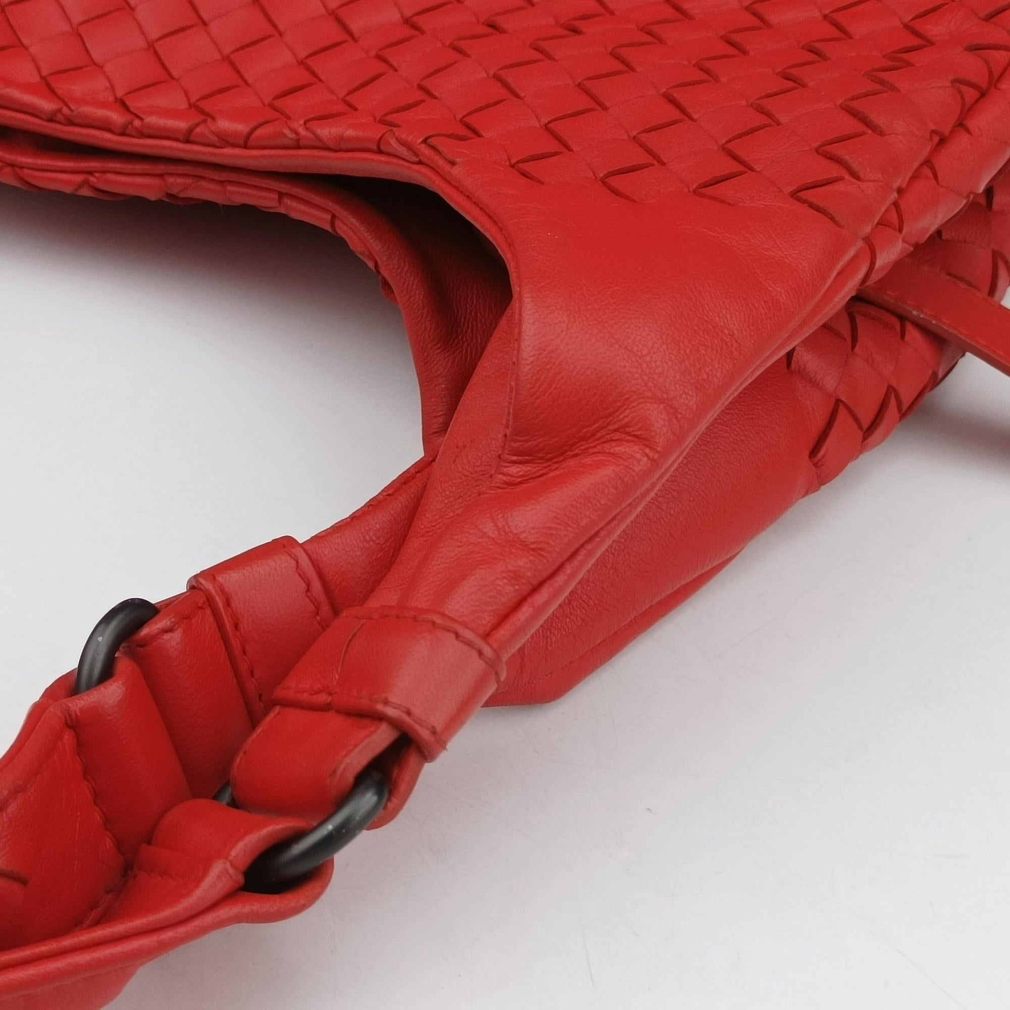 Pre-owned Bottega Veneta CAMPANA Intrecciato Red lambskin  handbag | stylenewstar