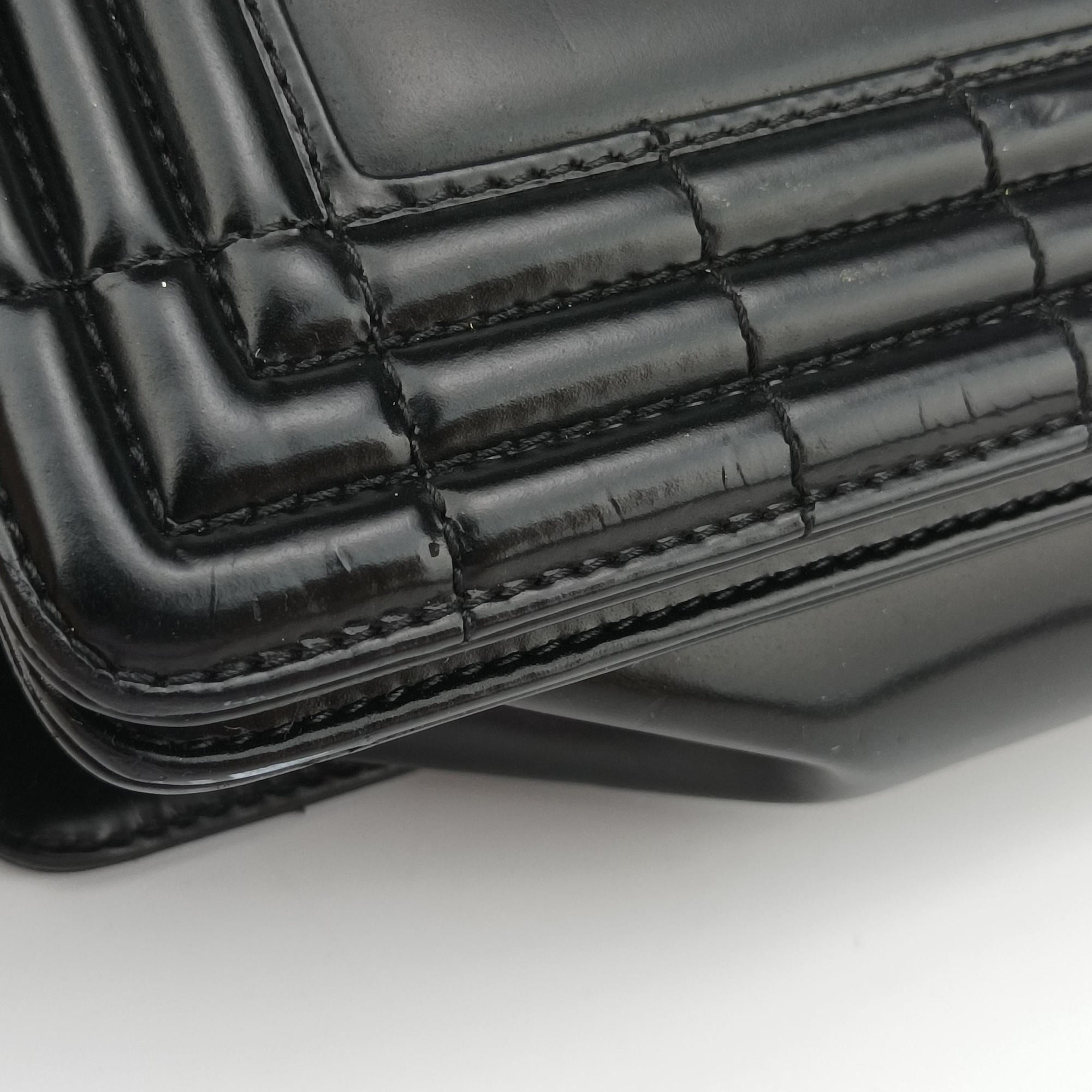Pre-owned Chanel BOY CHANEL Black Patent A67021 shoulderbag | stylenewstar
