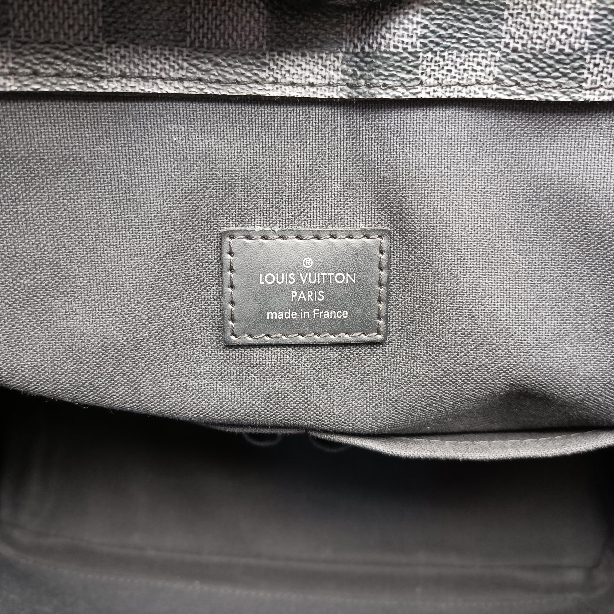 Pre-owned Louis Vuitton Tadao Noir Damier Graphite N41259 shoulderbag | stylenewstar