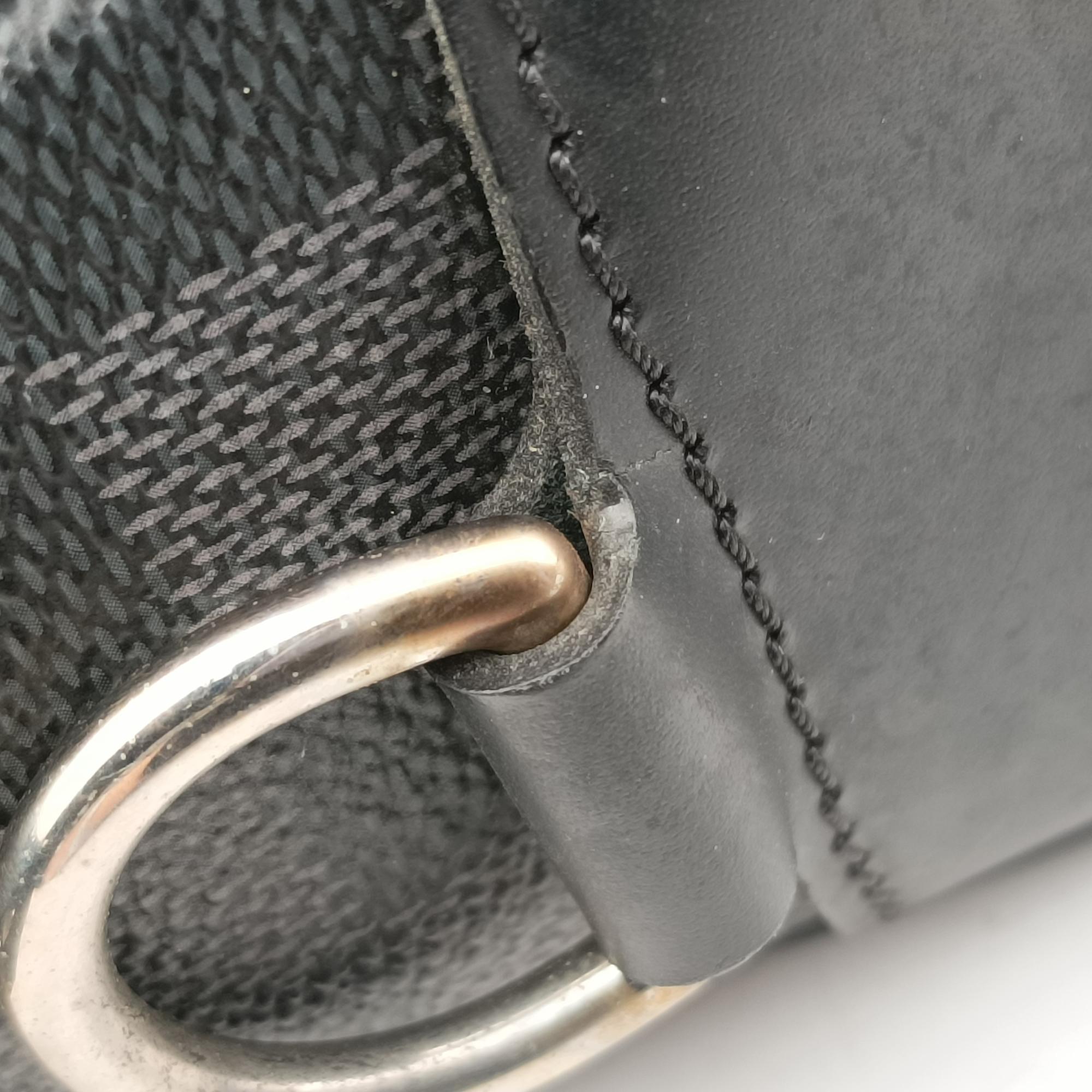 Pre-owned Louis Vuitton Tadao Noir Damier Graphite N41259 shoulderbag | stylenewstar