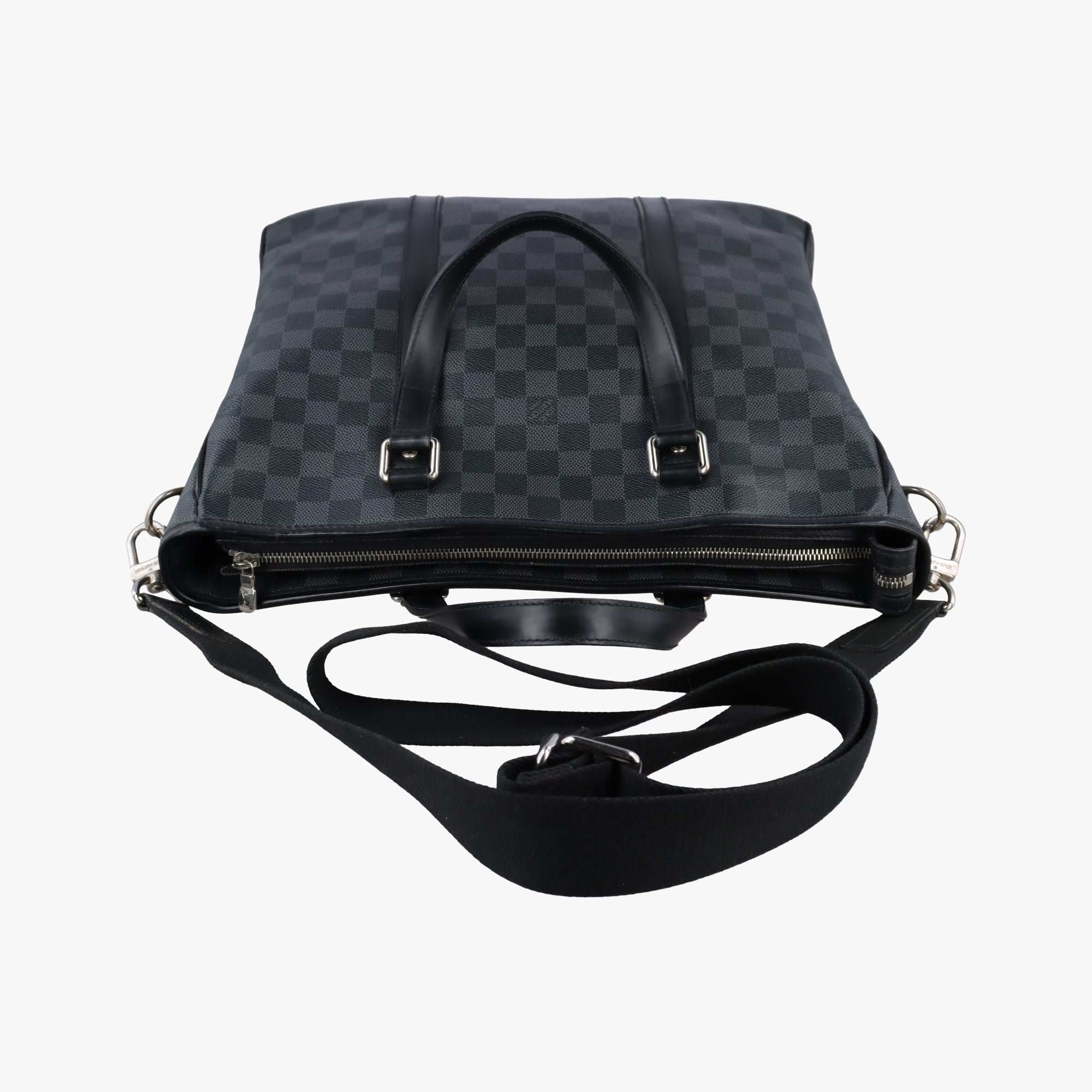 Pre-owned Louis Vuitton Tadao Noir Damier Graphite N41259 shoulderbag | stylenewstar