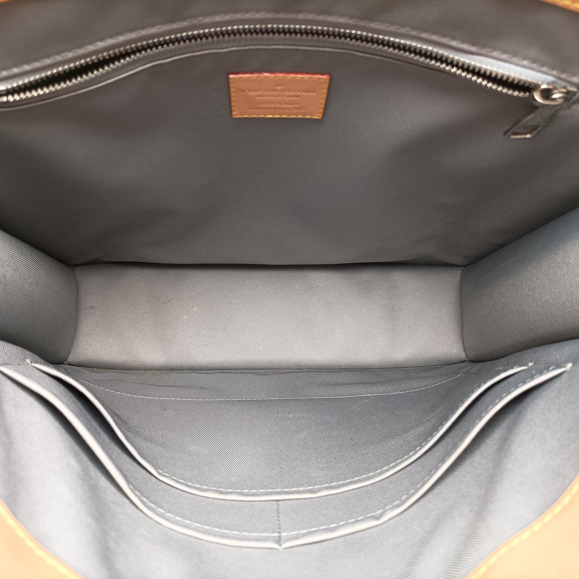 Vintage Louis Vuitton Monogram Mirror Sac Plat 2021AW Silver PVC coated canvas M45884 shoulderbag | stylenewstar