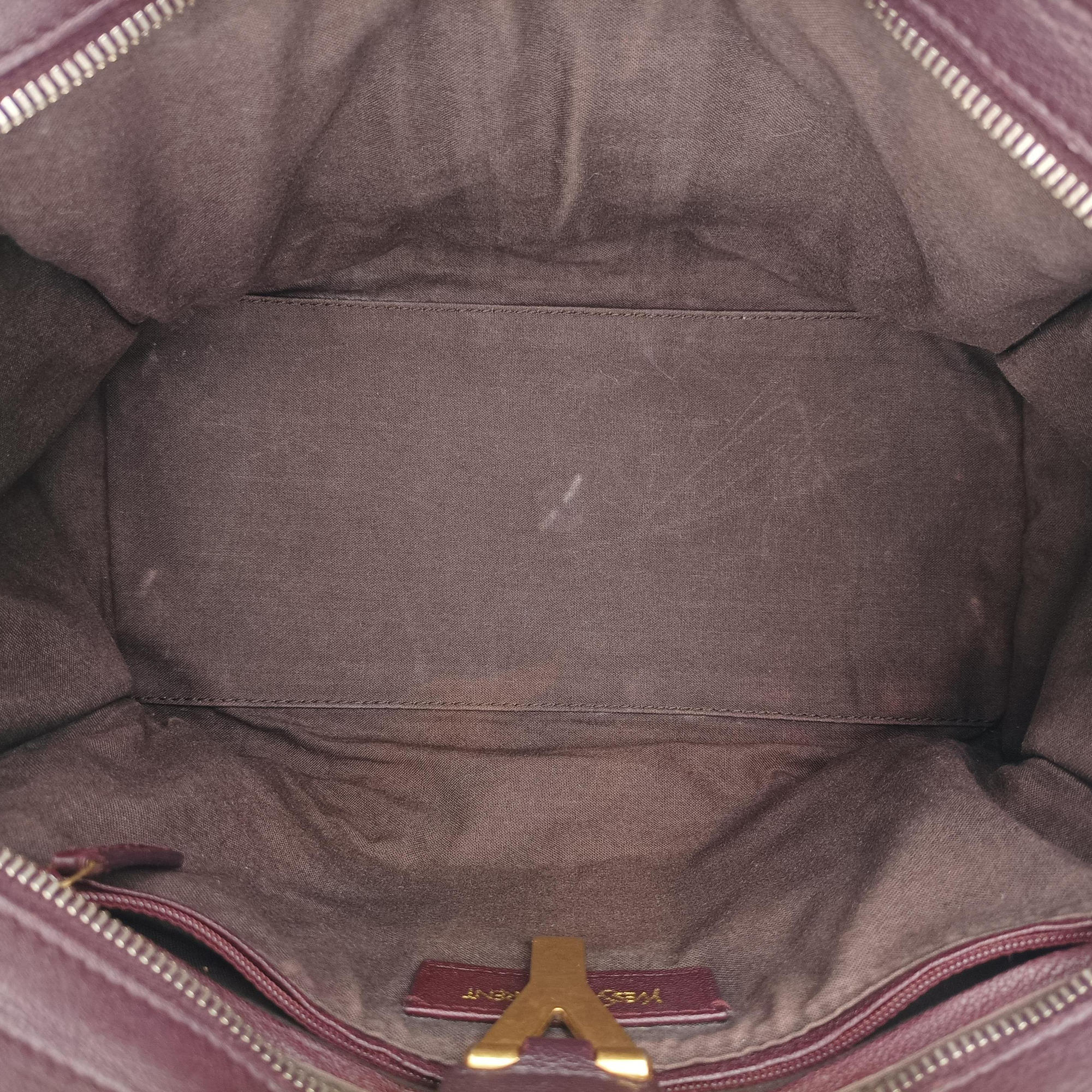 Secondhand Yves Saint Laurent Small Cabas Chyc Purple Leather 297957 shoulderbag | stylenewstar