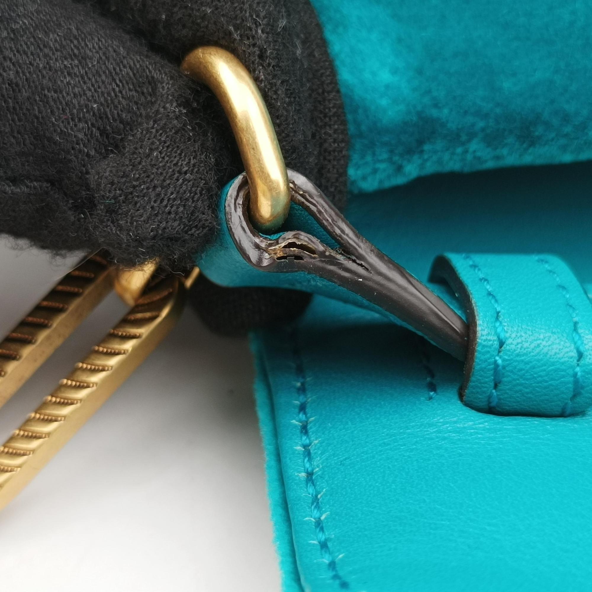 Vintage Gucci Bee Broadway Blue Velvet 489218 shoulderbag | stylenewstar
