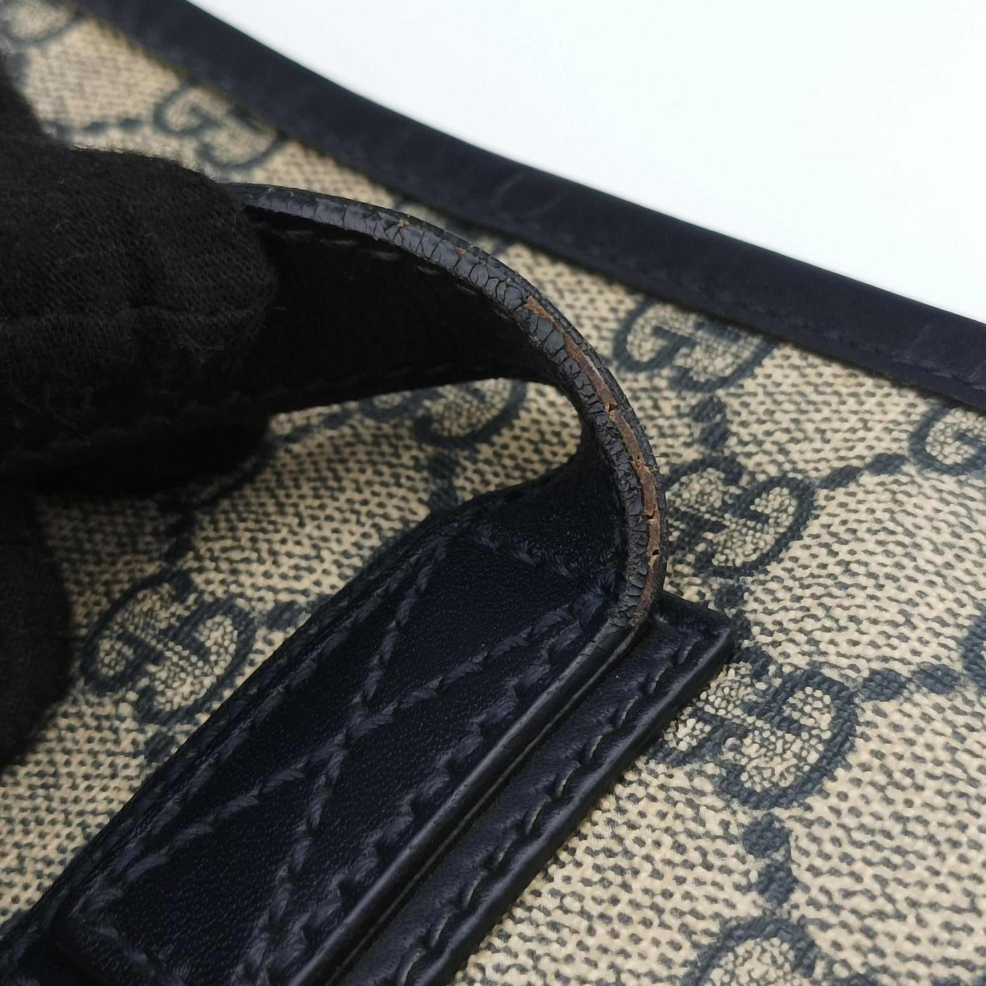 Pre-owned Gucci GG Supreme Brown×Navy PVC coated canvas×Leather 211137 handbag | stylenewstar