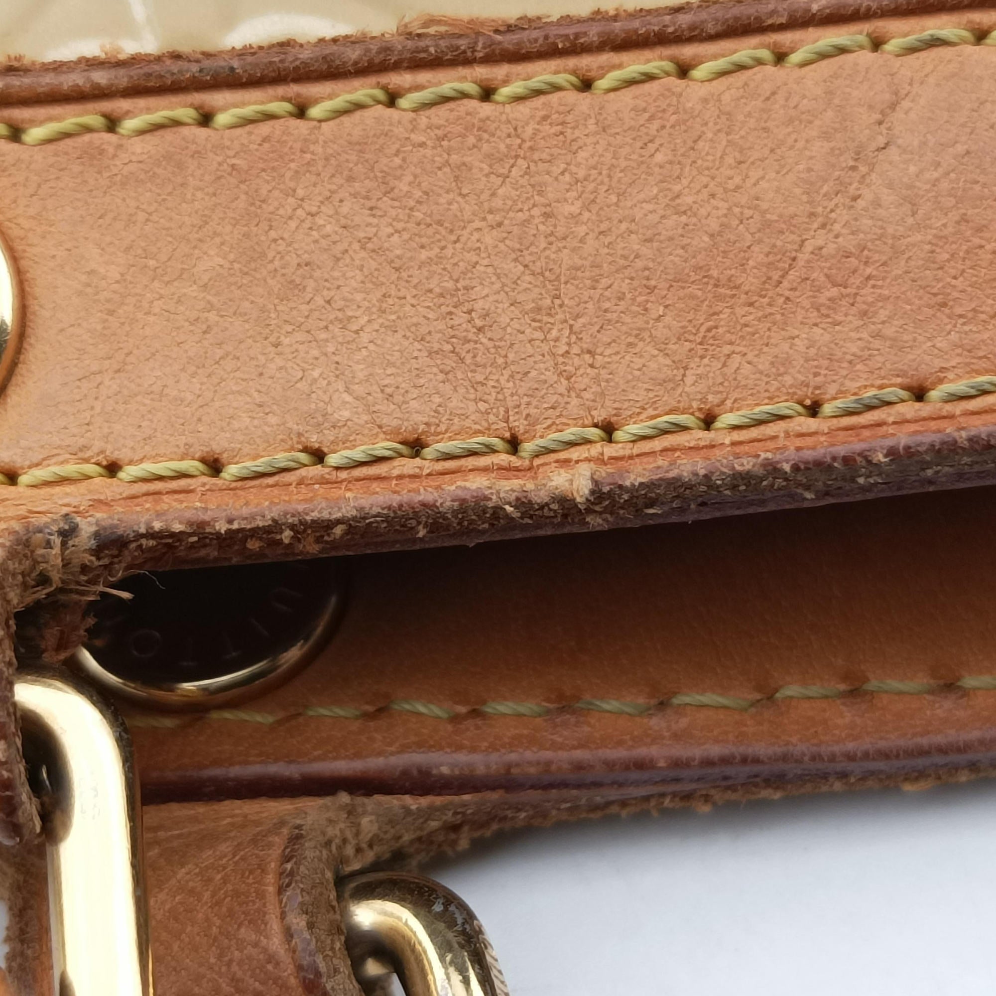 Vintage Louis Vuitton Brea MM Broncorail Vernis M91456 handbag | stylenewstar
