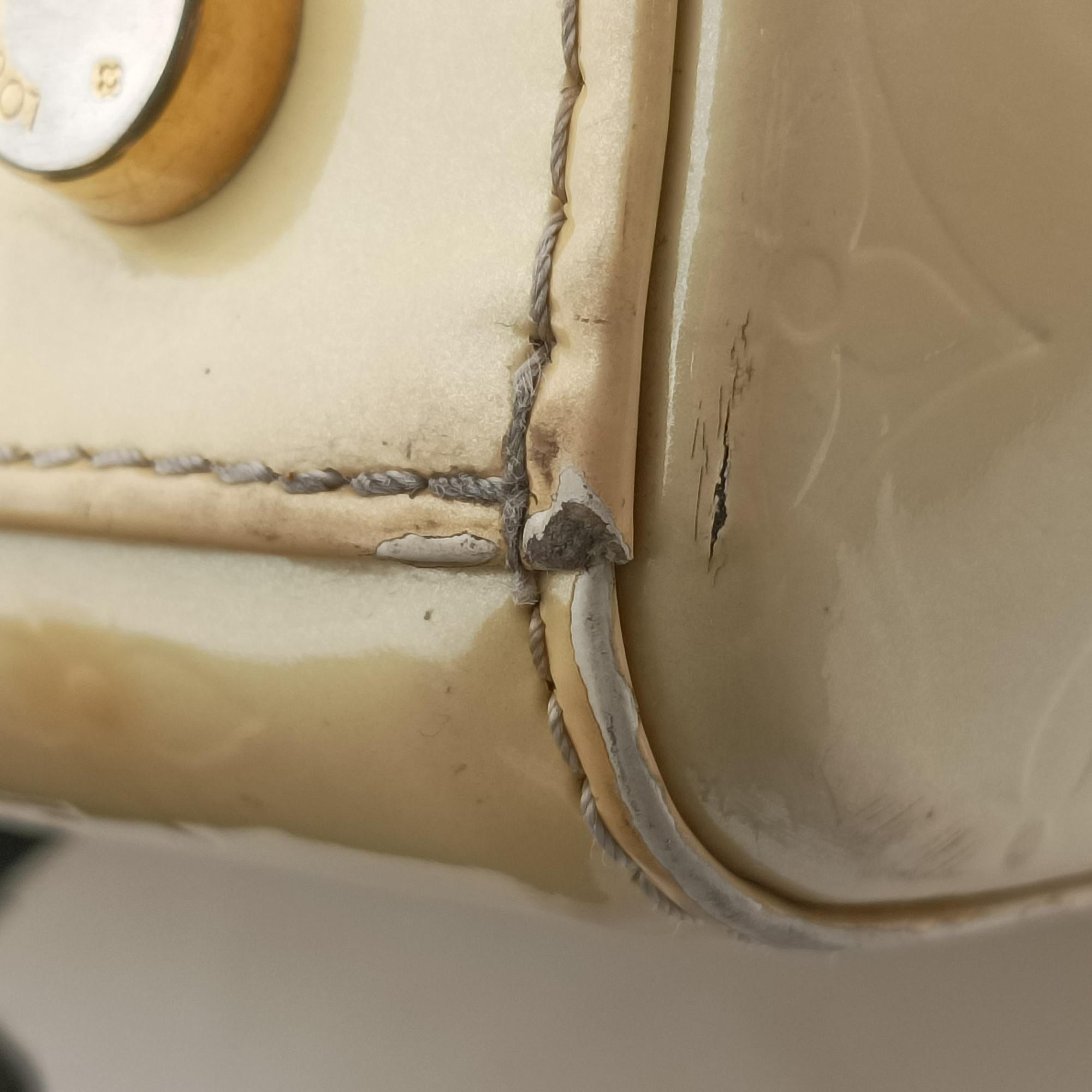 Vintage Louis Vuitton Brea MM Broncorail Vernis M91456 handbag | stylenewstar
