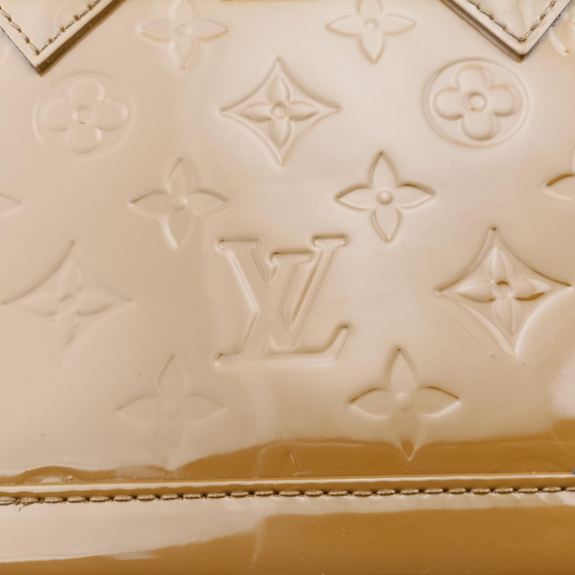 Pre-owned Louis Vuitton Alma BB brown Vernis M91585 shoulderbag | stylenewstar