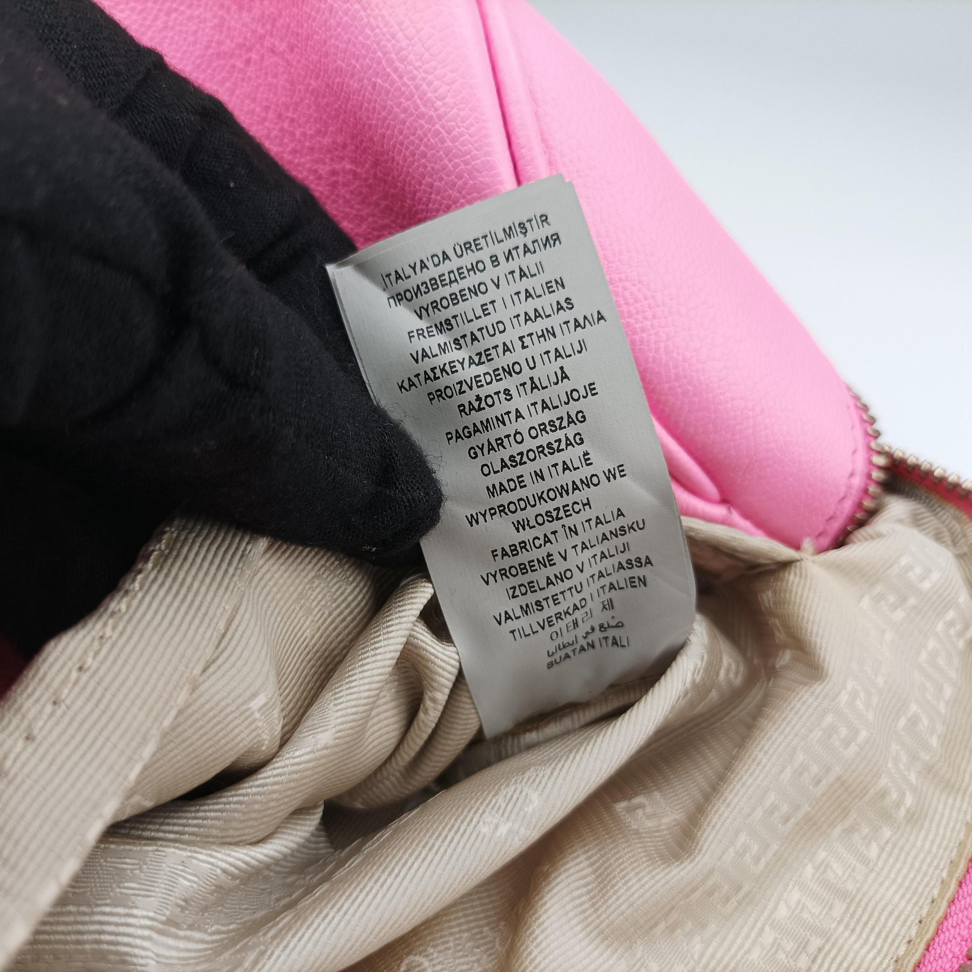Secondhand VERSACE La Medusa Palazzo bowling Pink Leather  handbag | stylenewstar