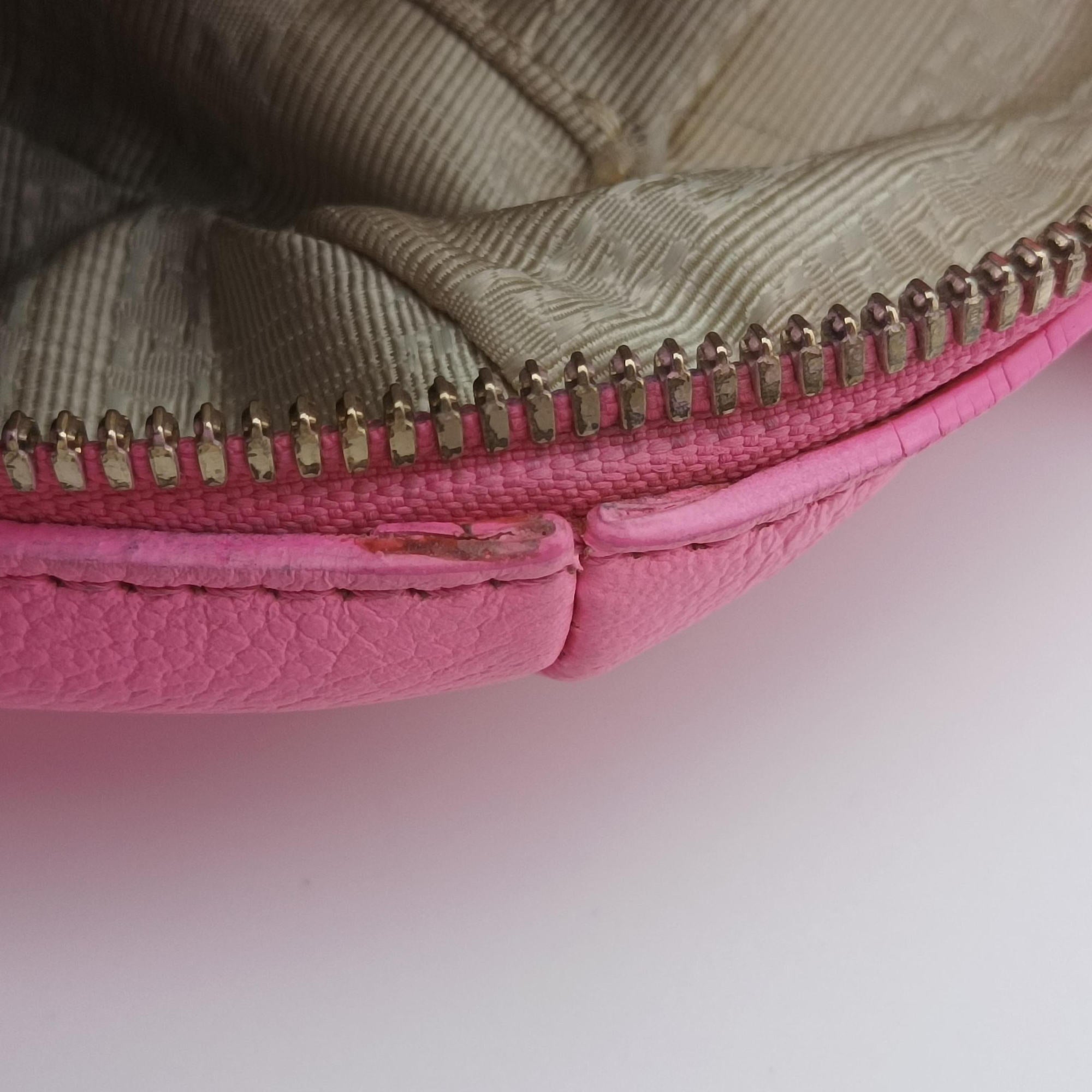 Secondhand VERSACE La Medusa Palazzo bowling Pink Leather  handbag | stylenewstar