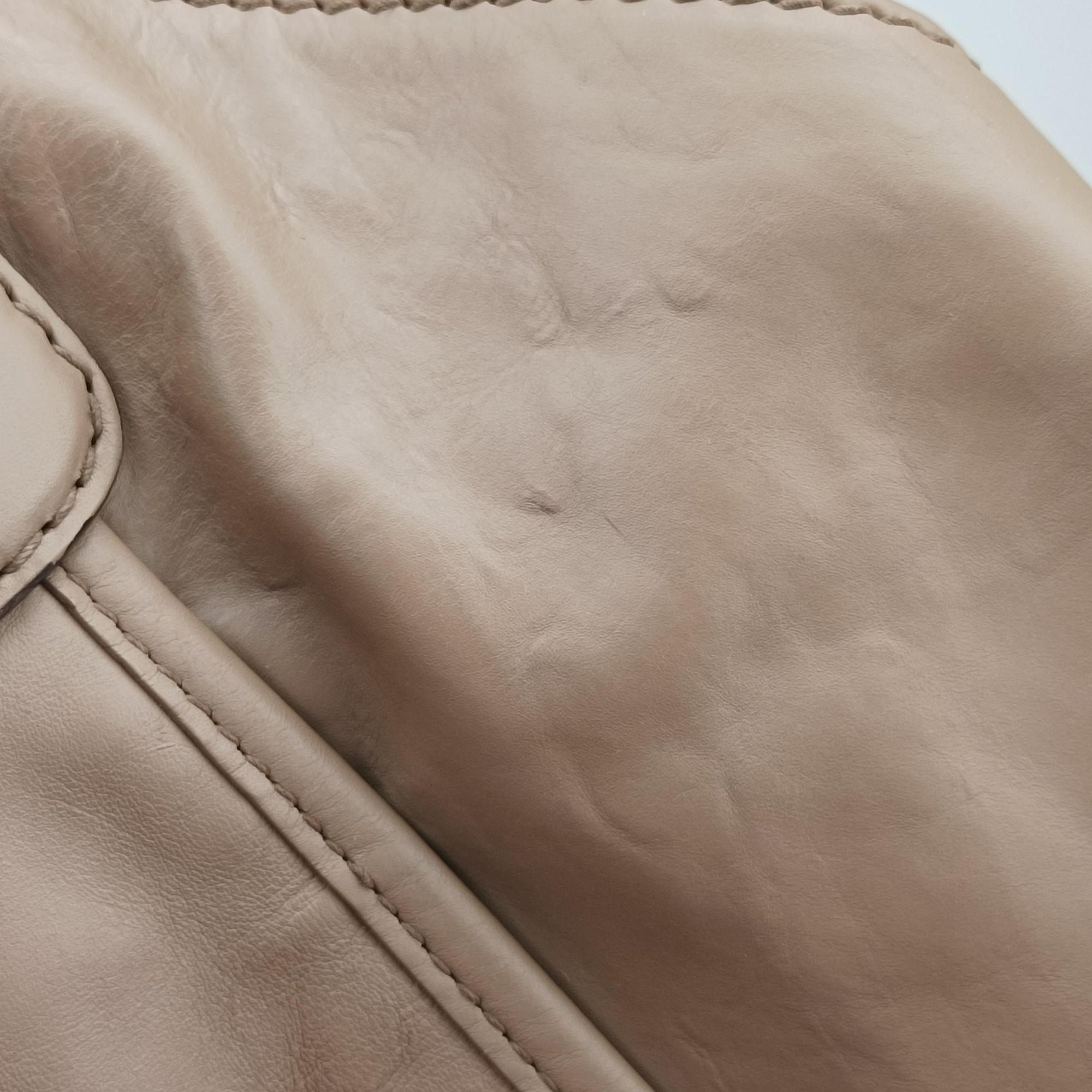 Pre-owned Gucci Soft Stirrup Beige Leather 296855 handbag | stylenewstar