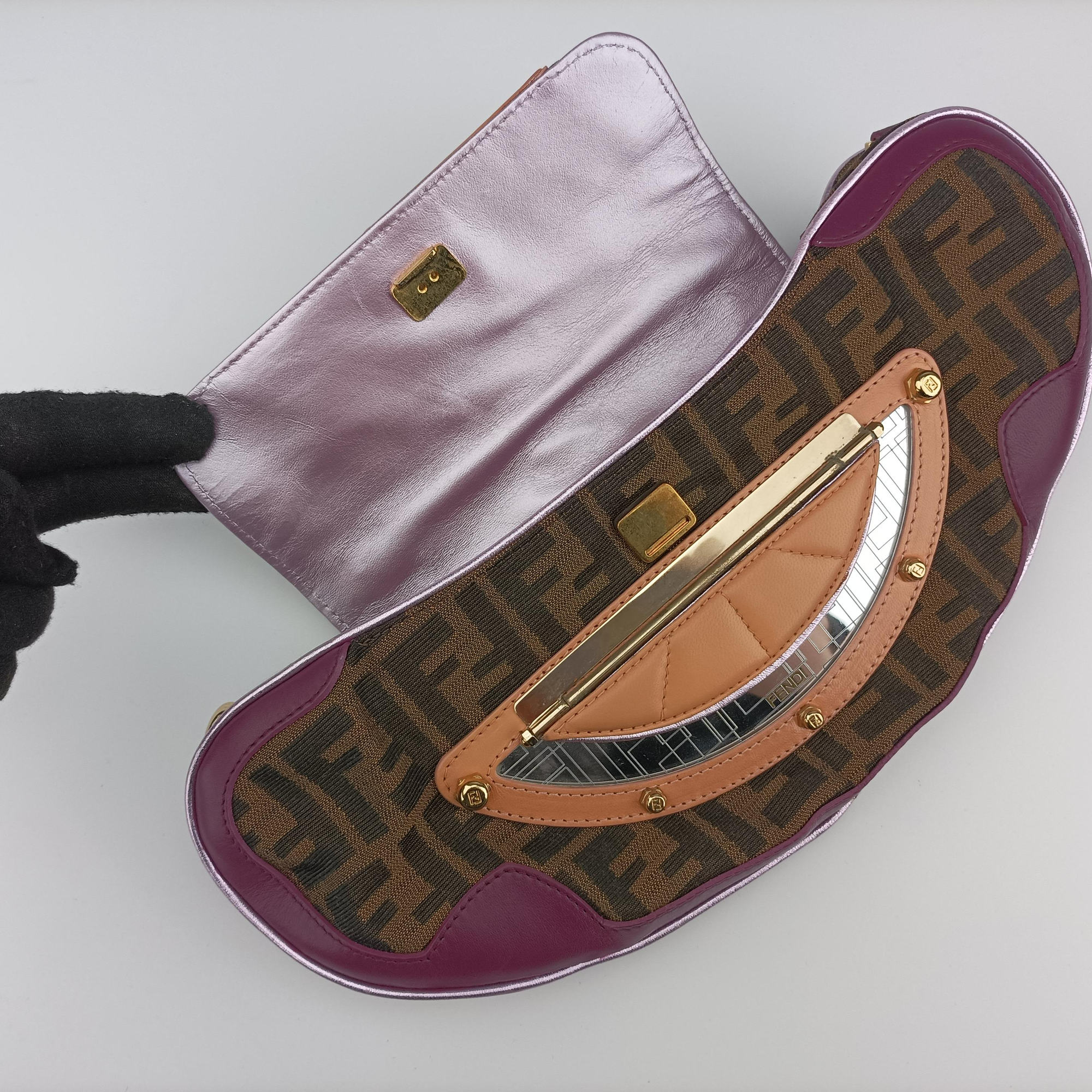 Pre-owned Fendi Zucca Vanity Mirror beige×Brown×purple canvas×leather 8BN133 shoulderbag | stylenewstar