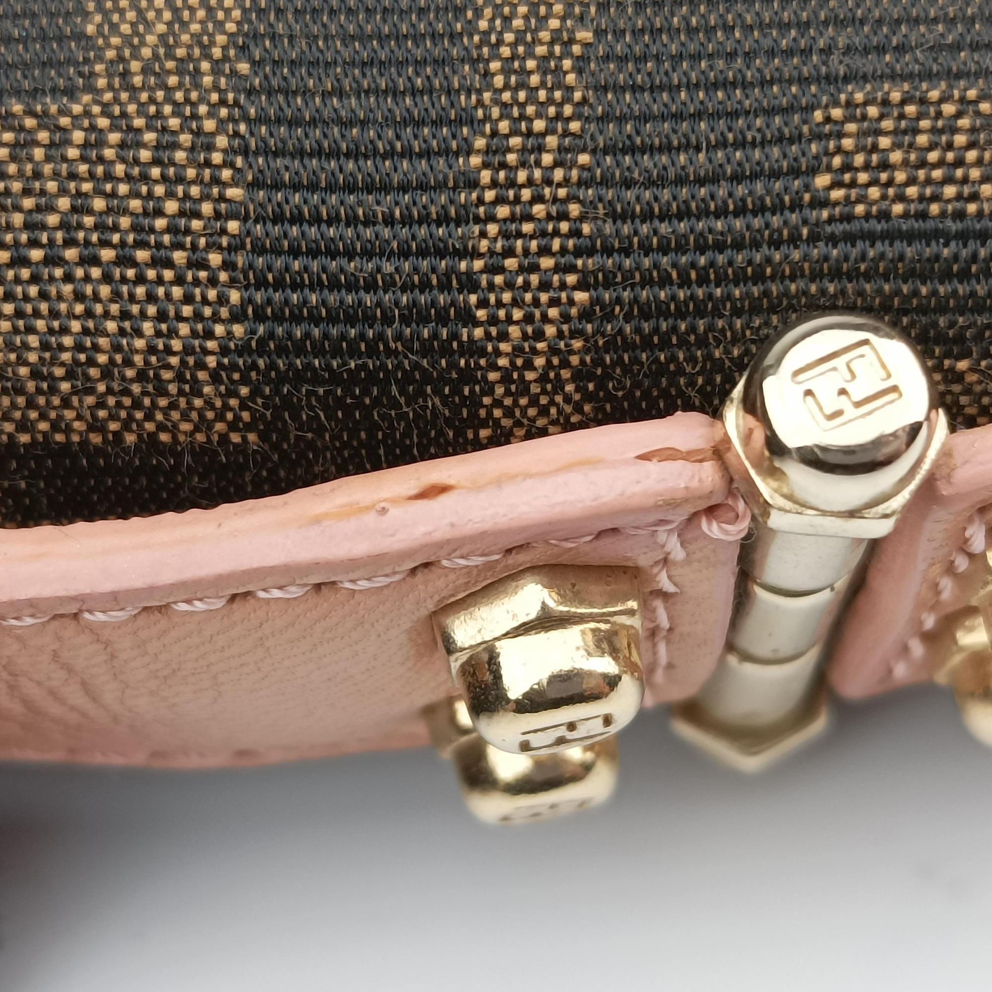 Pre-owned Fendi Zucca Vanity Mirror beige×Brown×purple canvas×leather 8BN133 shoulderbag | stylenewstar