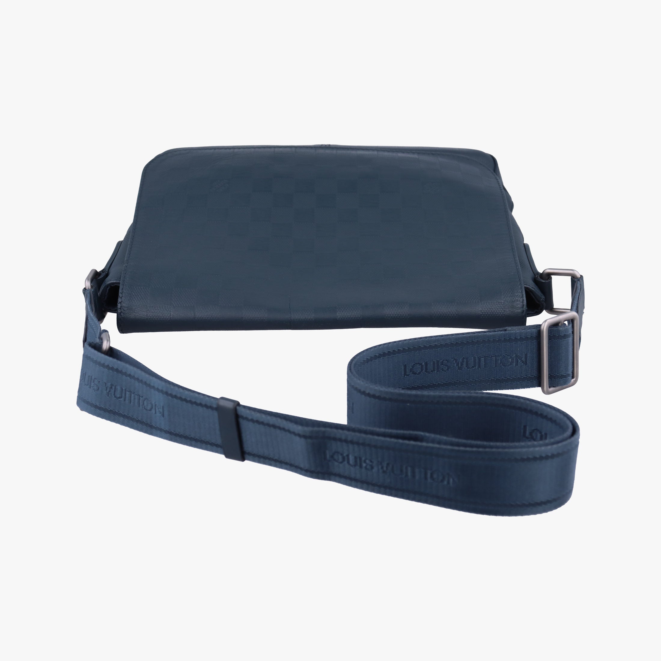 Pre-owned Louis Vuitton District PM Navy Damier Infini N42438 shoulderbag | stylenewstar